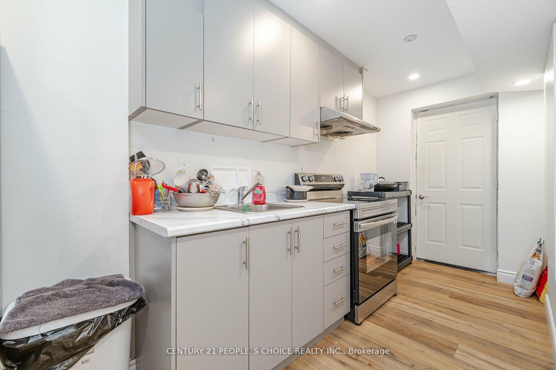 Photo 38 of 135 Hollybrook Trail, Kitchener — HOMEH