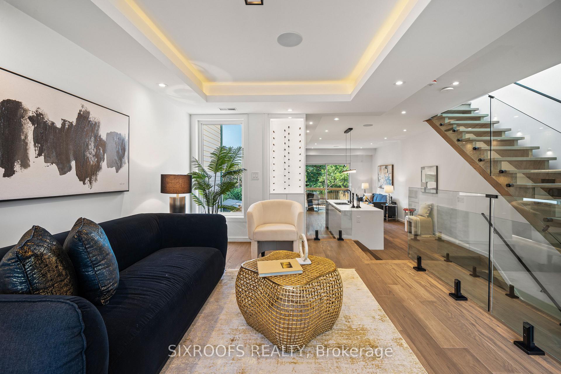 Photo 10 of 42 Orley Avenue, Toronto, Woodbine-Lumsden — HOMEH