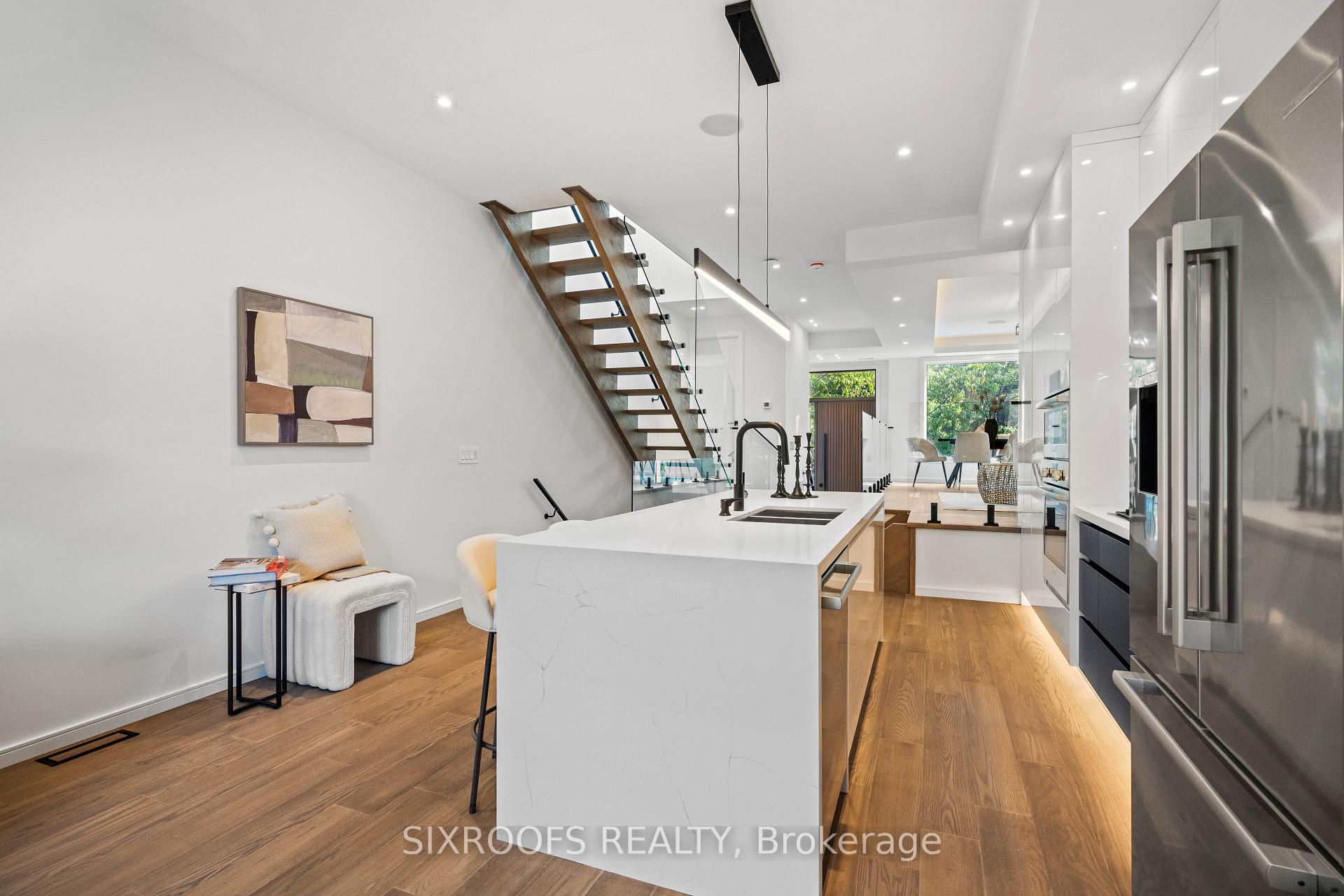Photo 9 of 42 Orley Avenue, Toronto, Woodbine-Lumsden — HOMEH