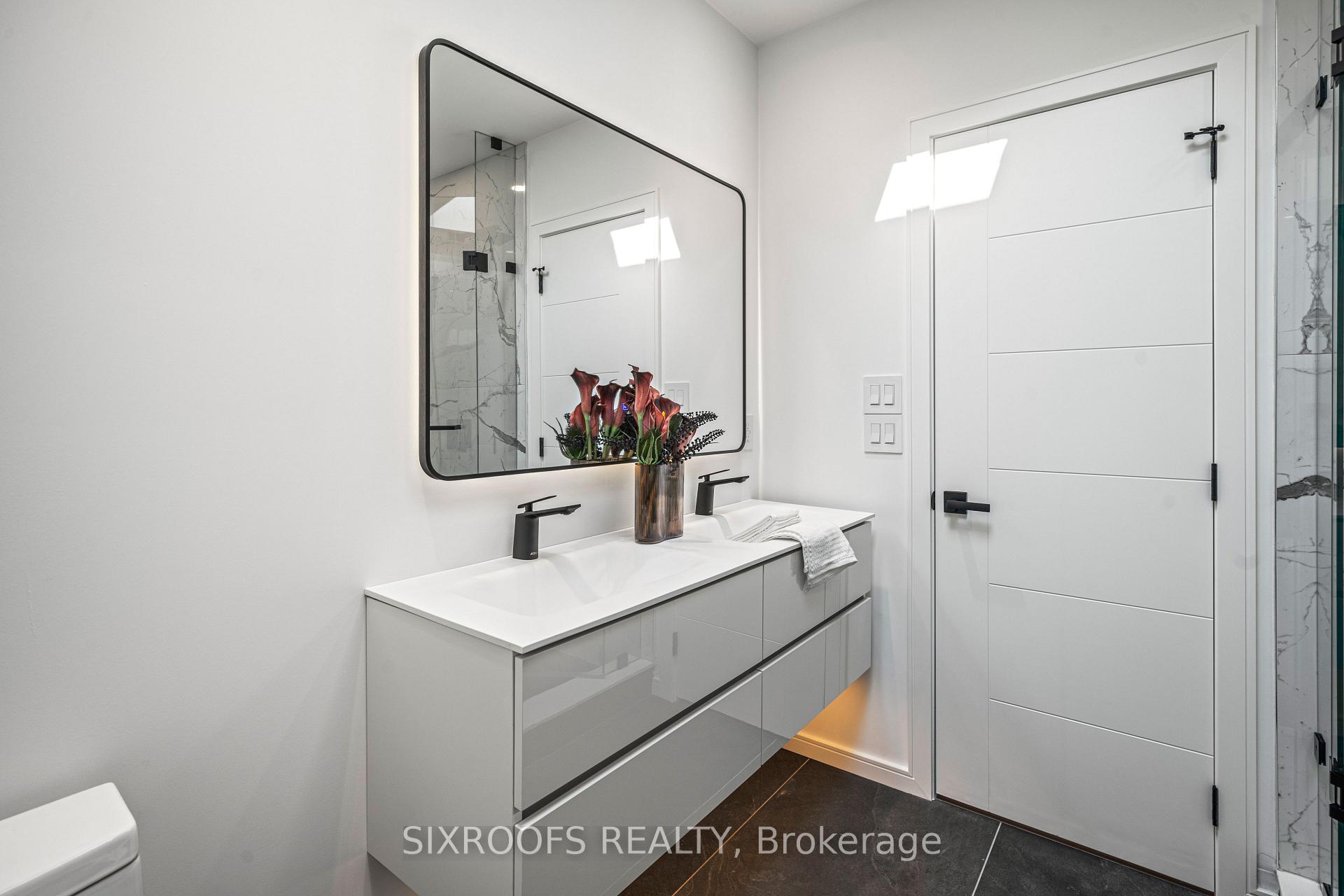 Photo 18 of 42 Orley Avenue, Toronto, Woodbine-Lumsden — HOMEH