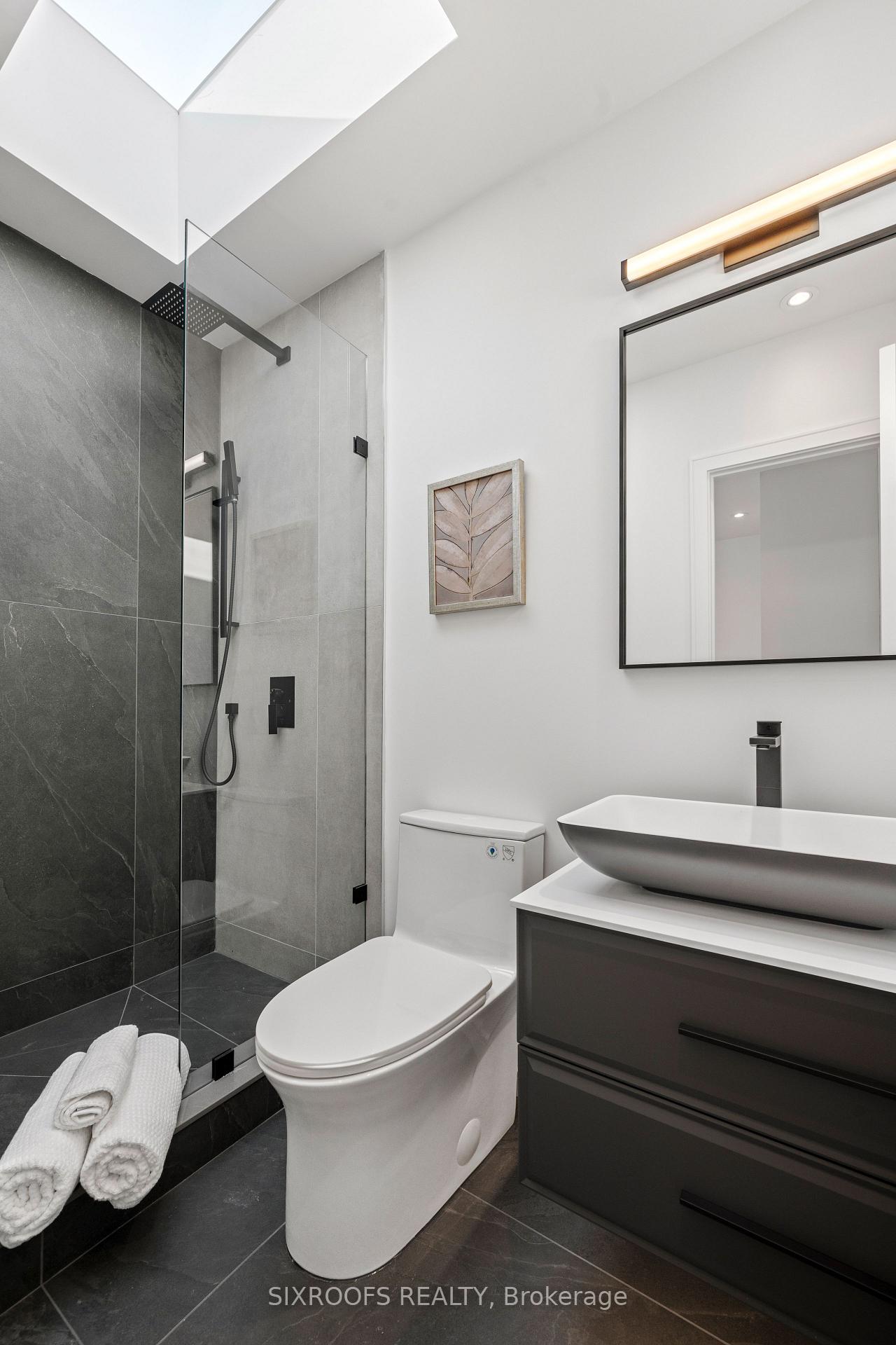Photo 26 of 42 Orley Avenue, Toronto, Woodbine-Lumsden — HOMEH