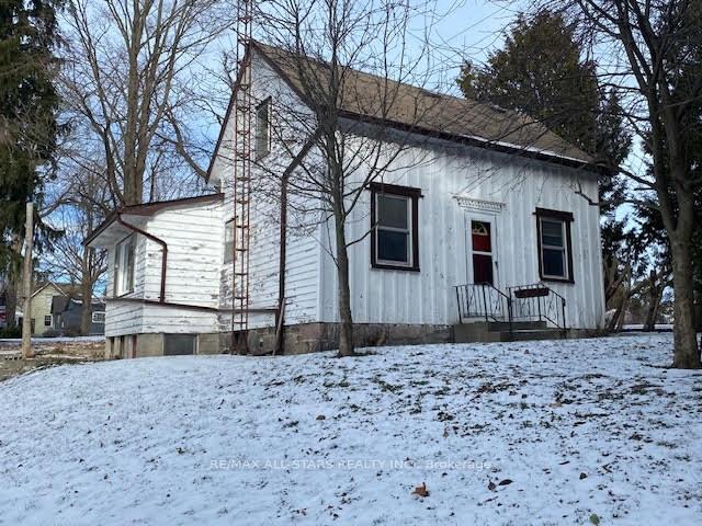 Photo 2 of 8940 Ashburn Road, Whitby, Rural Whitby — HOMEH