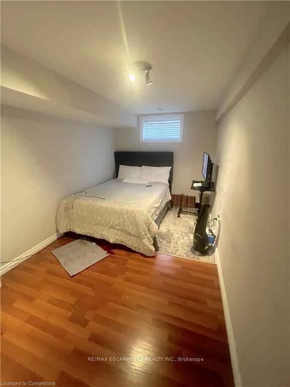 Photo 5 of 208 Picton Street E, Hamilton, North End — HOMEH