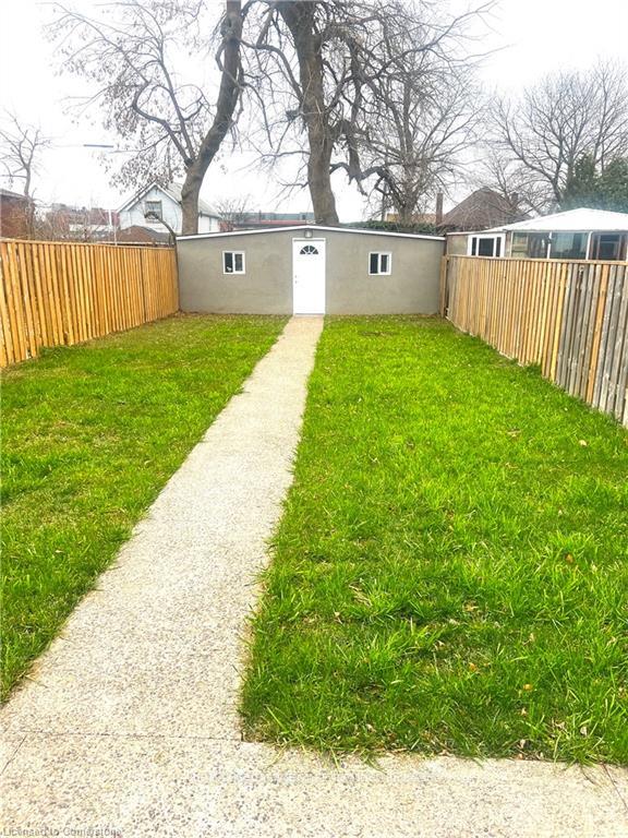 Photo 16 of 208 Picton Street E, Hamilton, North End — HOMEH