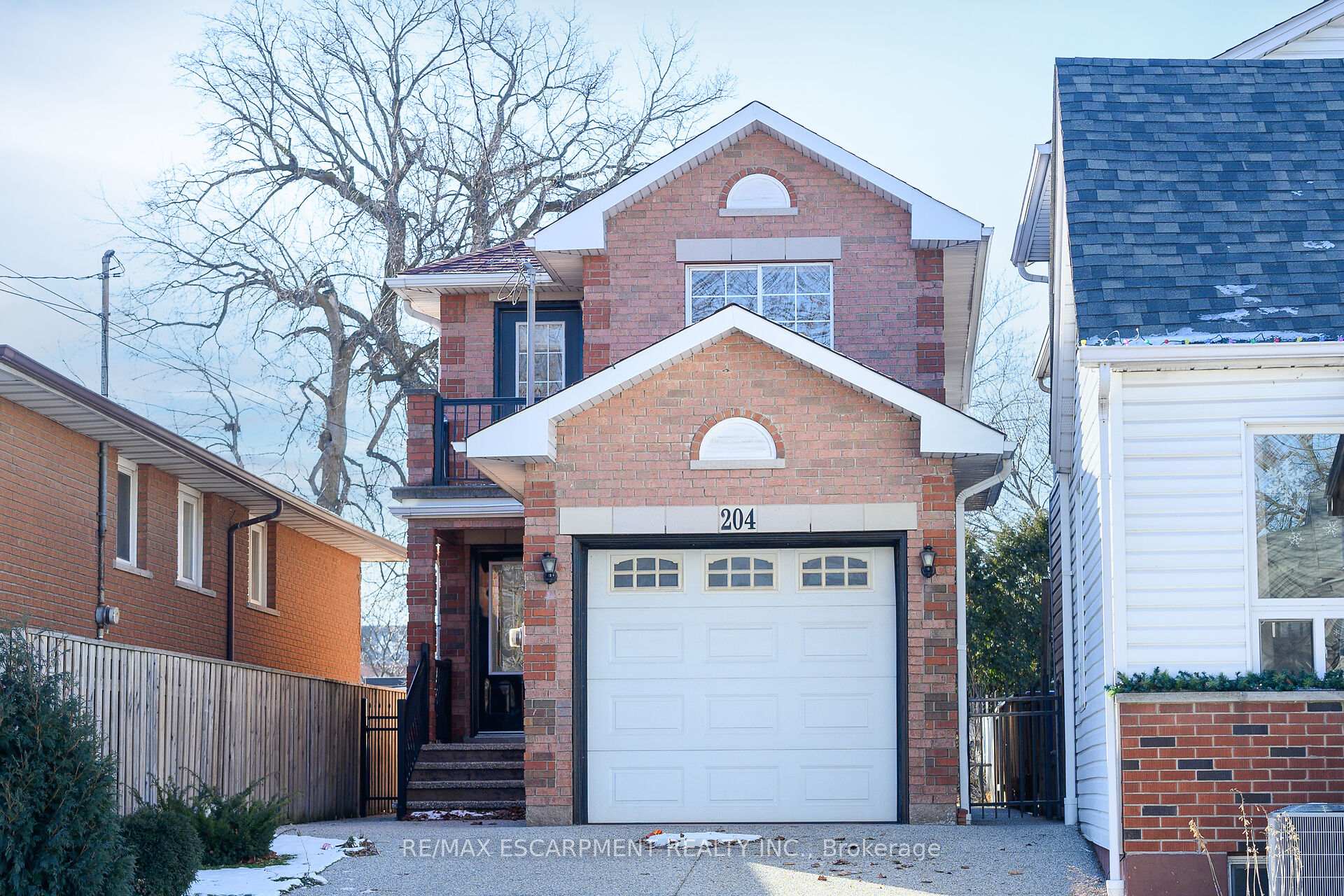 Photo 1 of 204 Picton Street E, Hamilton, North End — HOMEH