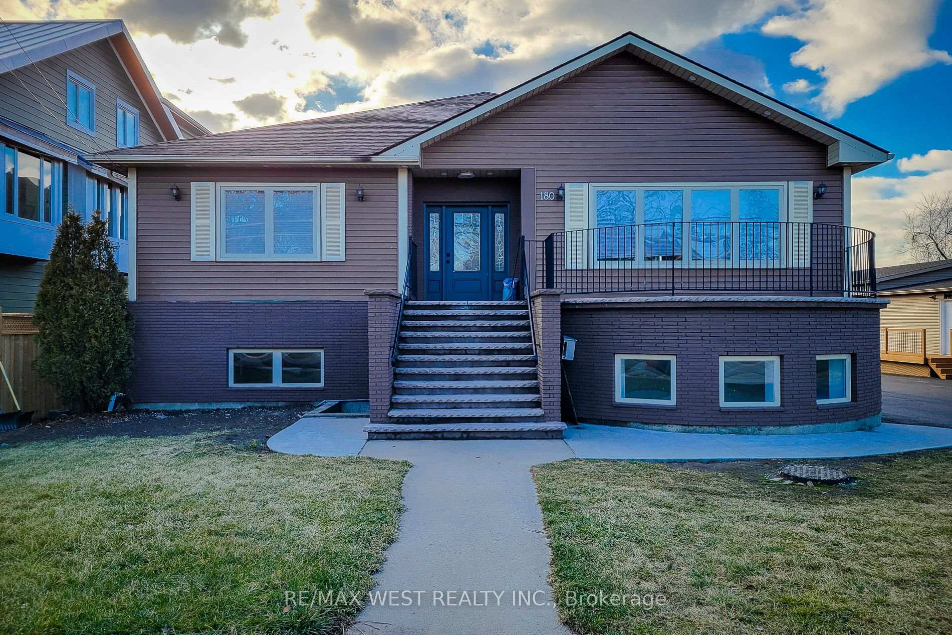 Photo 1 of 180 Beach Boulevard, Hamilton, Hamilton Beach — HOMEH
