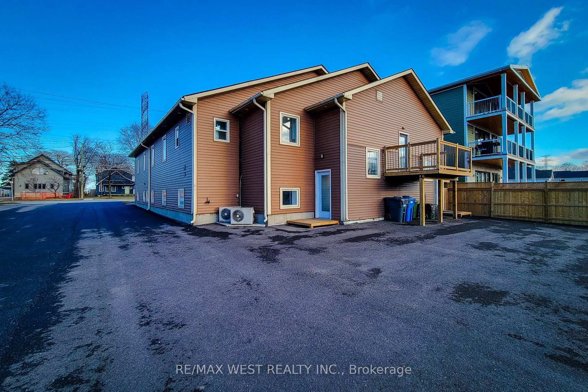 Photo 17 of 180 Beach Boulevard, Hamilton, Hamilton Beach — HOMEH