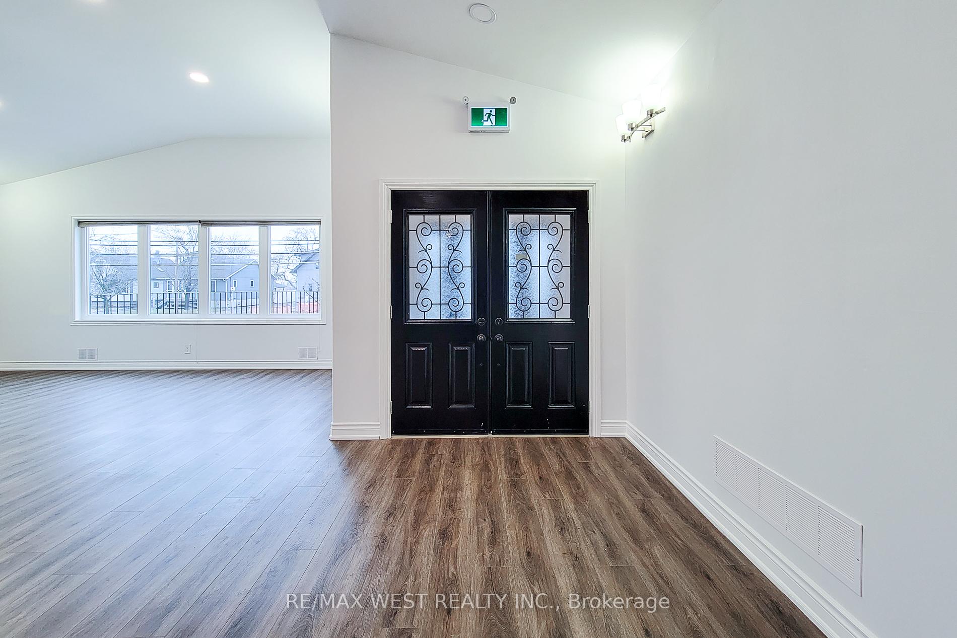 Photo 6 of 180 Beach Boulevard, Hamilton, Hamilton Beach — HOMEH