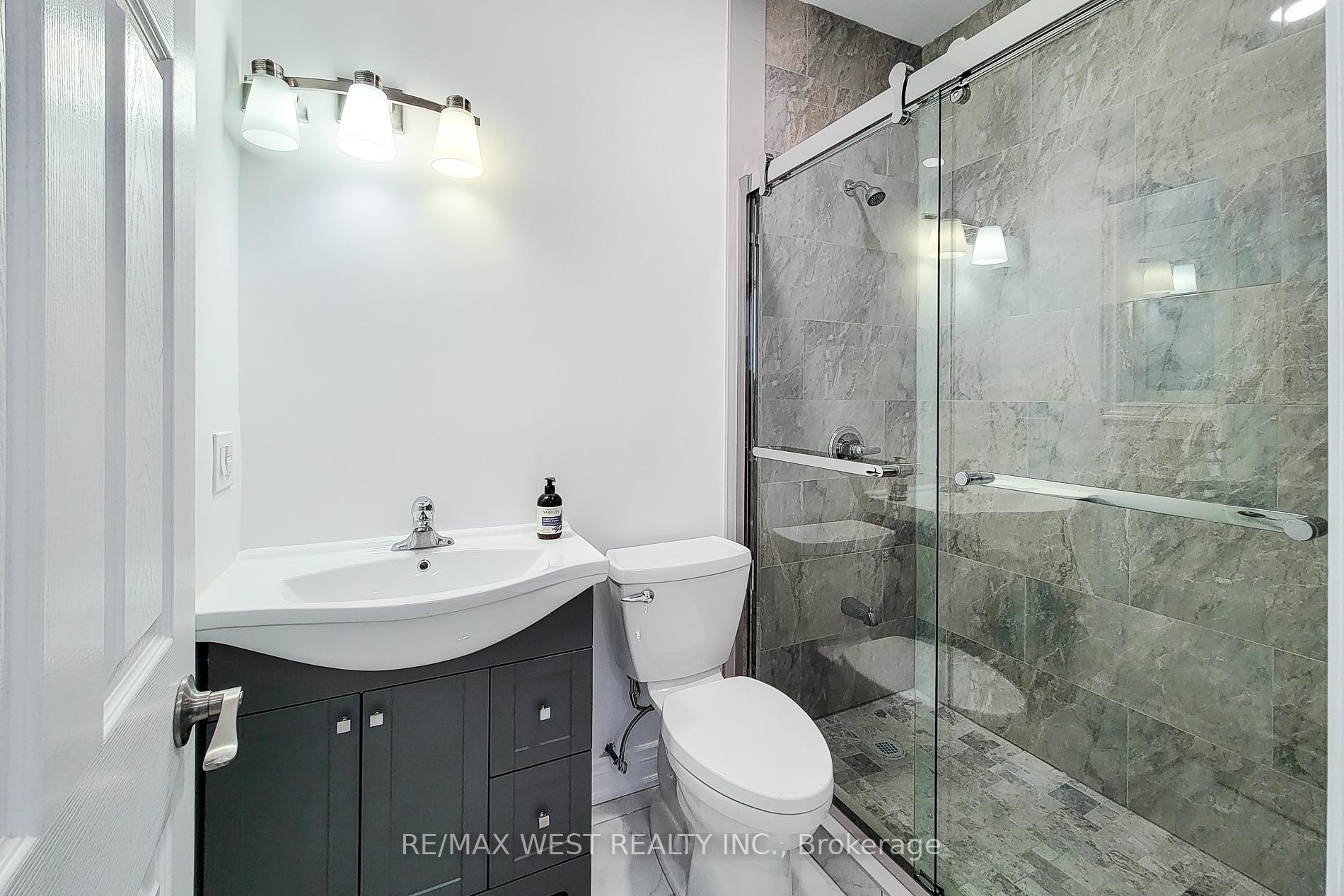 Photo 18 of 180 Beach Boulevard, Hamilton, Hamilton Beach — HOMEH