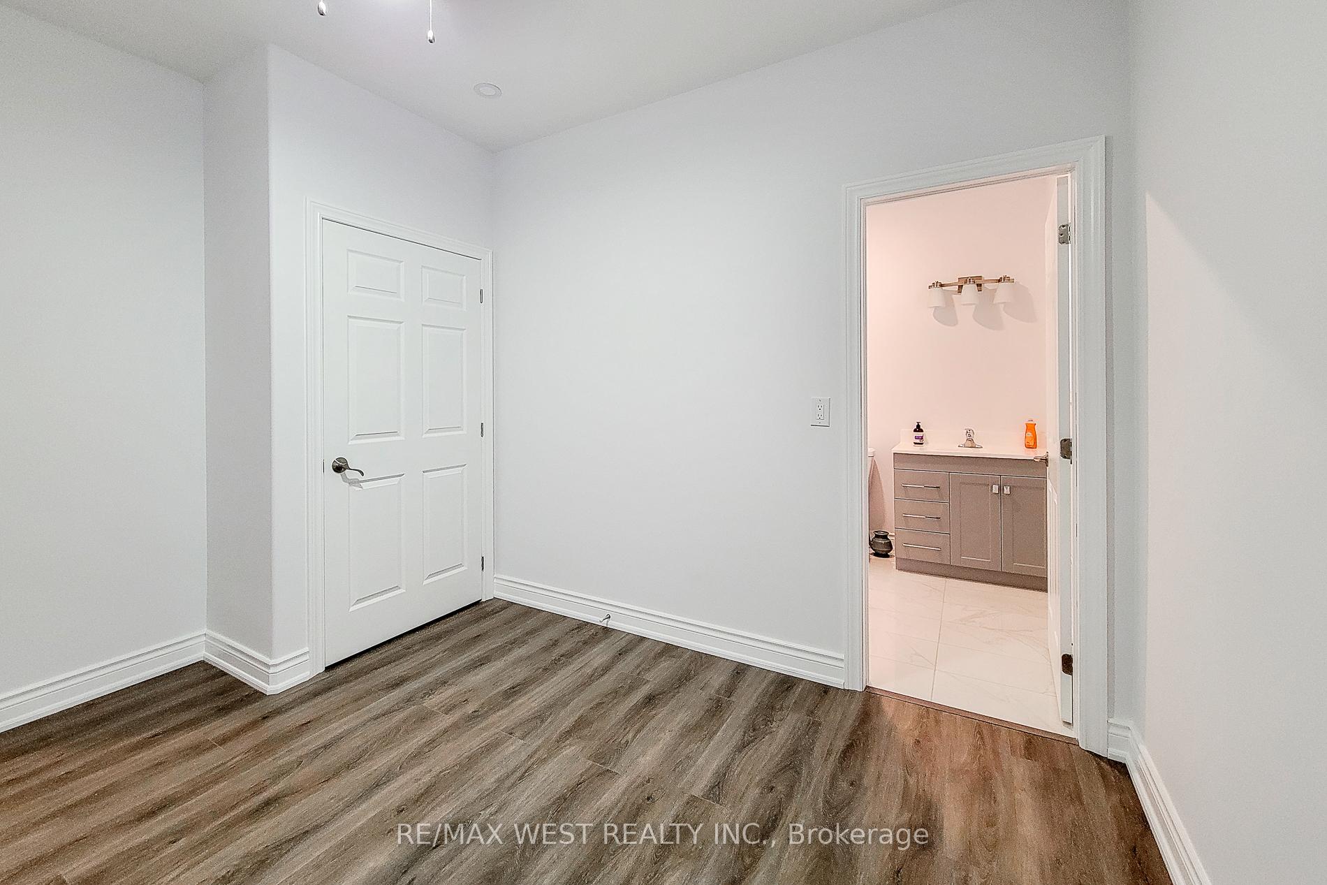 Photo 19 of 180 Beach Boulevard, Hamilton, Hamilton Beach — HOMEH