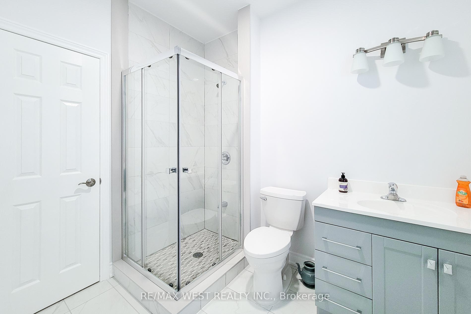 Photo 33 of 180 Beach Boulevard, Hamilton, Hamilton Beach — HOMEH