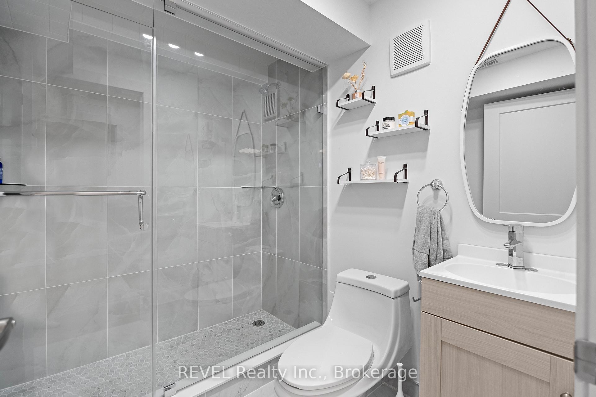 Photo 22 of Unit 17, 380 Lake Street, Grimsby, Grimsby Beach — HOMEH