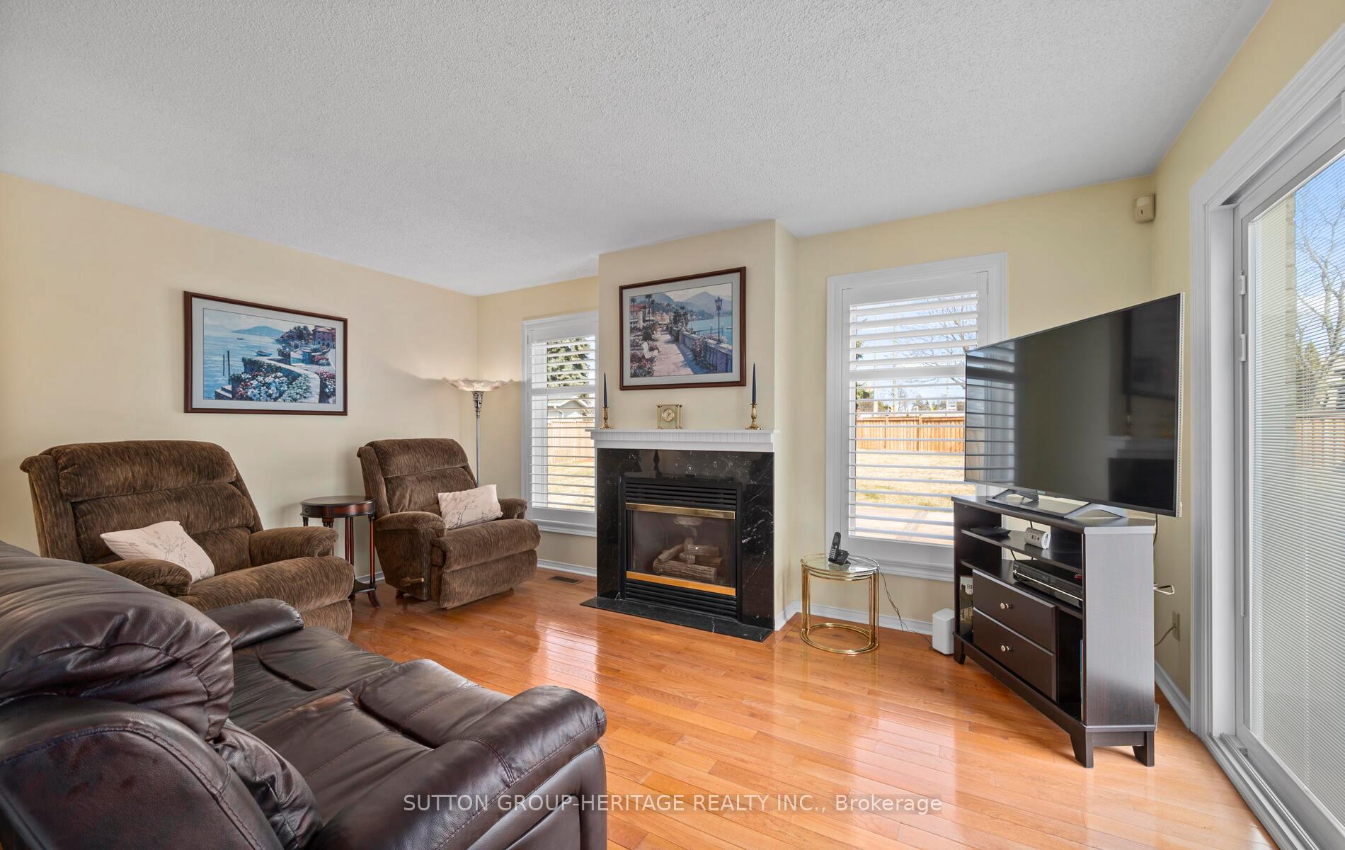Photo 15 of 1311 Gallant Court, Pickering, West Shore — HOMEH