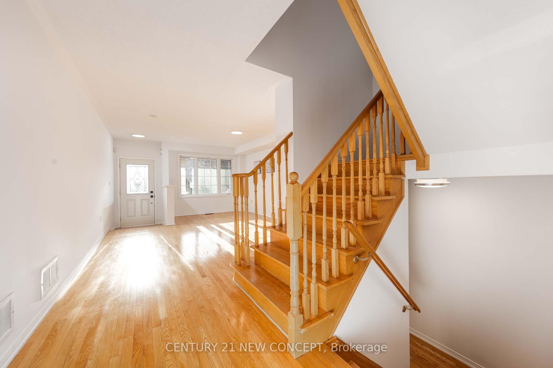 Photo 27 of 315 Conover Avenue, Aurora, Bayview Northeast — HOMEH