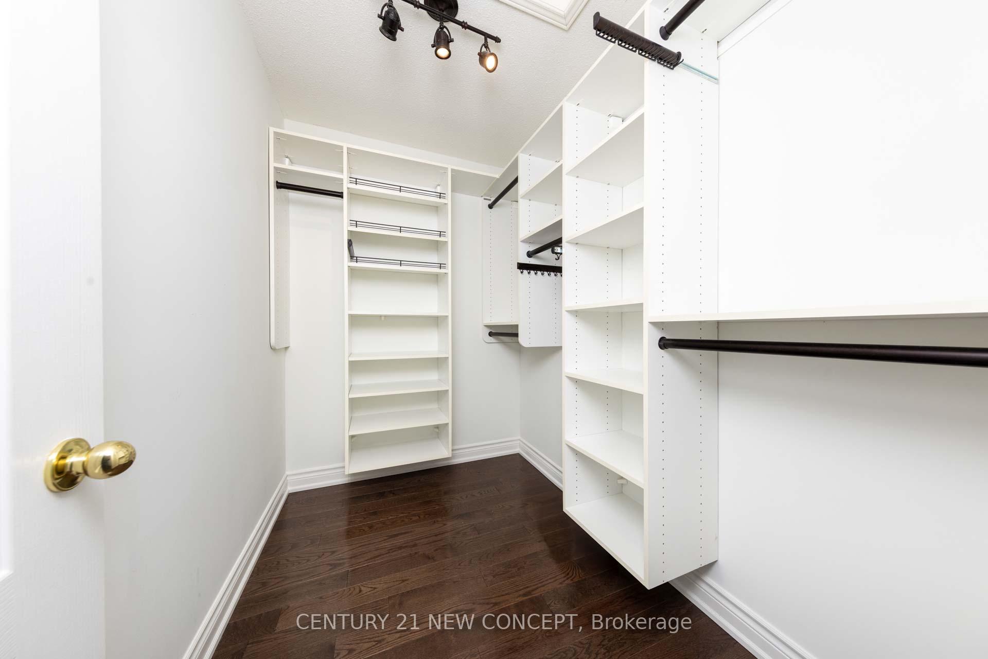 Photo 33 of 315 Conover Avenue, Aurora, Bayview Northeast — HOMEH