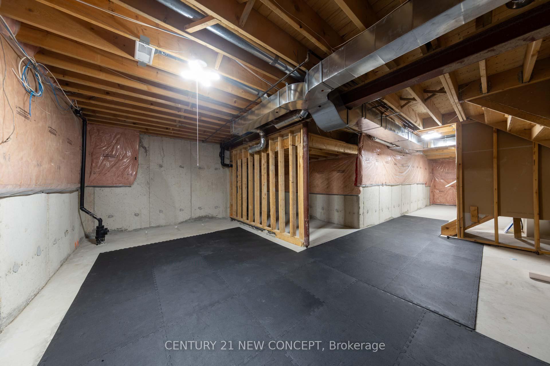 Photo 30 of 315 Conover Avenue, Aurora, Bayview Northeast — HOMEH
