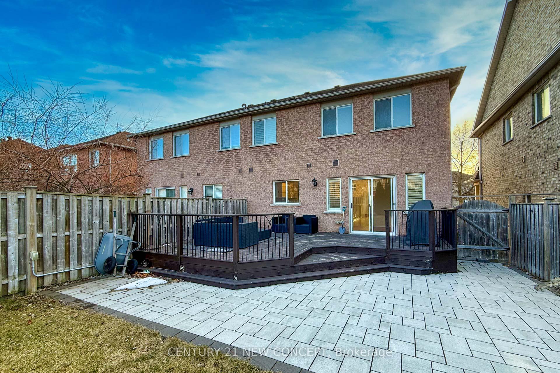 Photo 32 of 315 Conover Avenue, Aurora, Bayview Northeast — HOMEH