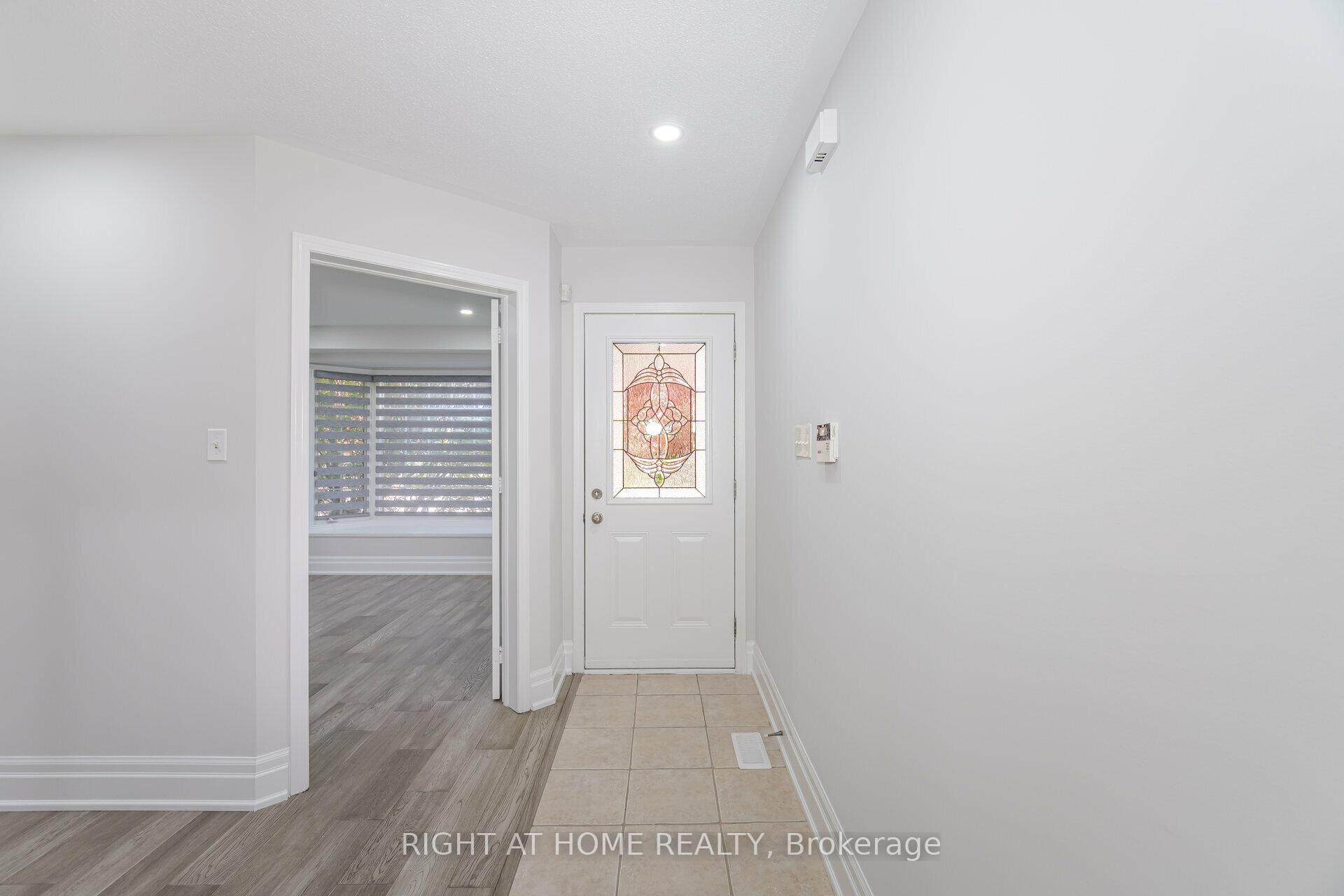 Photo 6 of Unit Upper Unit, 35 Dunning Drive, New Tecumseth, Alliston — HOMEH