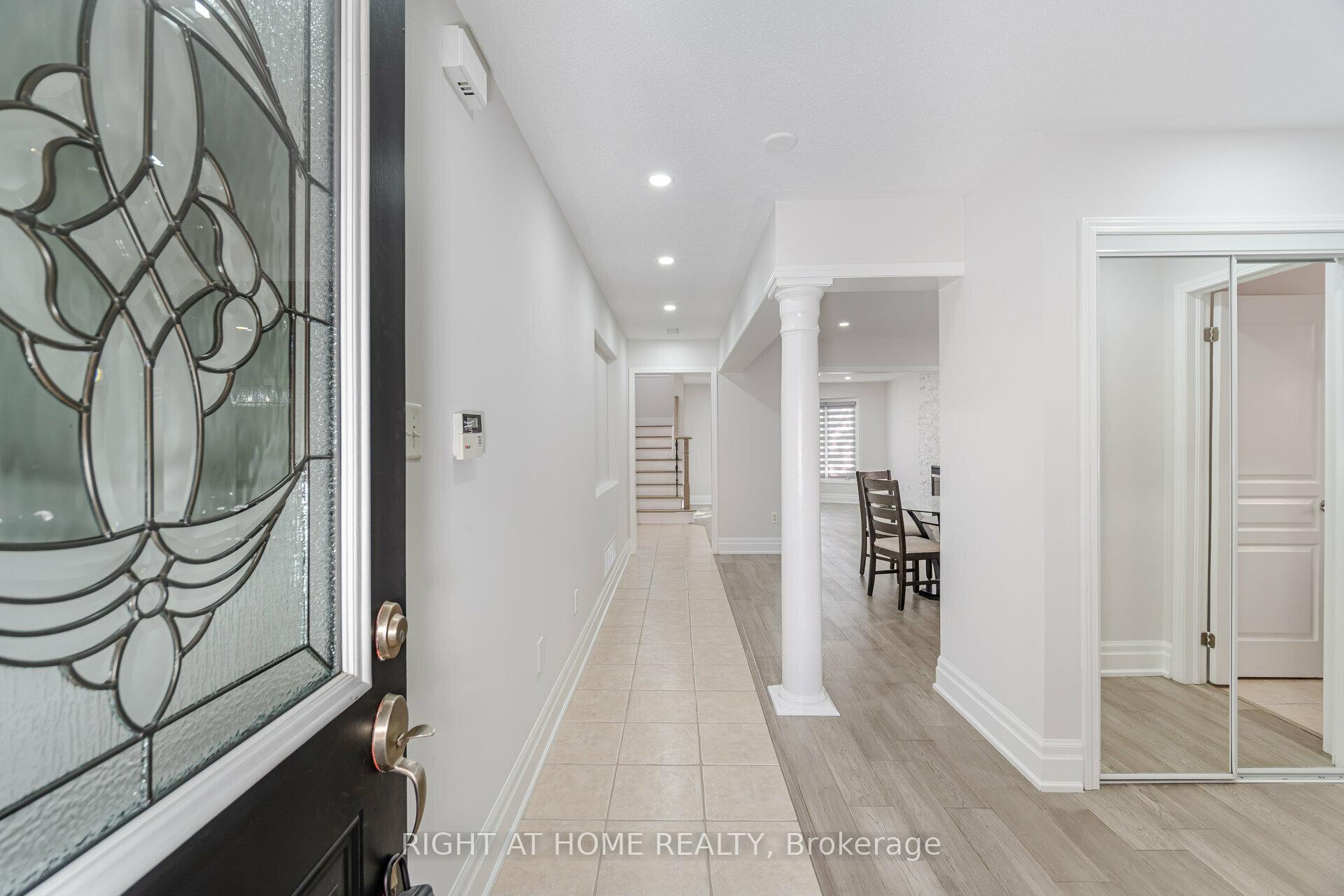 Photo 4 of Unit Upper Unit, 35 Dunning Drive, New Tecumseth, Alliston — HOMEH