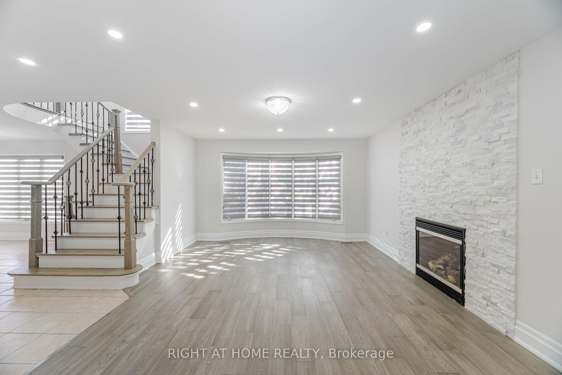 Photo 14 of Unit Upper Unit, 35 Dunning Drive, New Tecumseth, Alliston — HOMEH