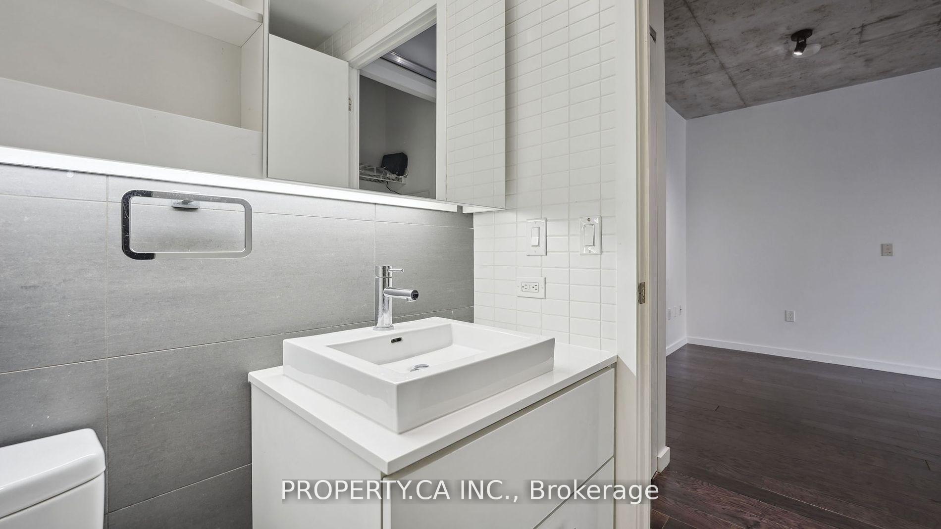 Photo 13 of Unit 1307, 51 Trolley Crescent, Toronto, Moss Park — HOMEH
