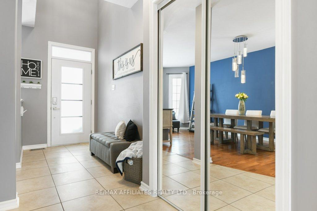 Photo 3 of 4093 Canyon Walk Drive, Ottawa, Riverside South/Gloucester Glen — HOMEH