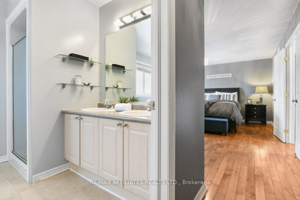 Photo 24 of 4093 Canyon Walk Drive, Ottawa, Riverside South/Gloucester Glen — HOMEH