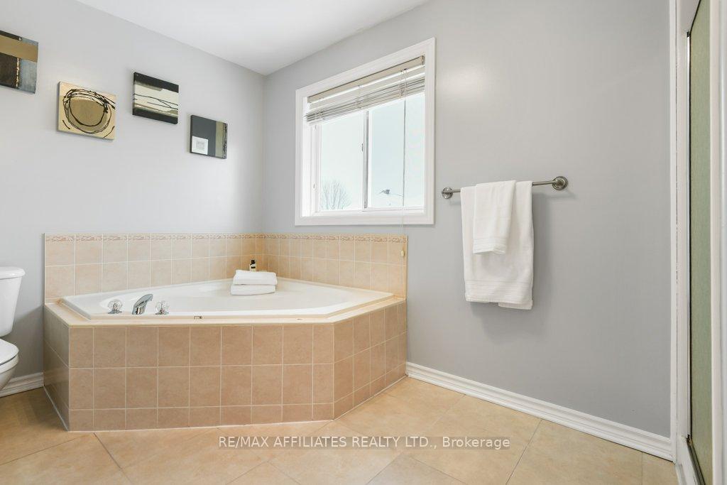 Photo 25 of 4093 Canyon Walk Drive, Ottawa, Riverside South/Gloucester Glen — HOMEH