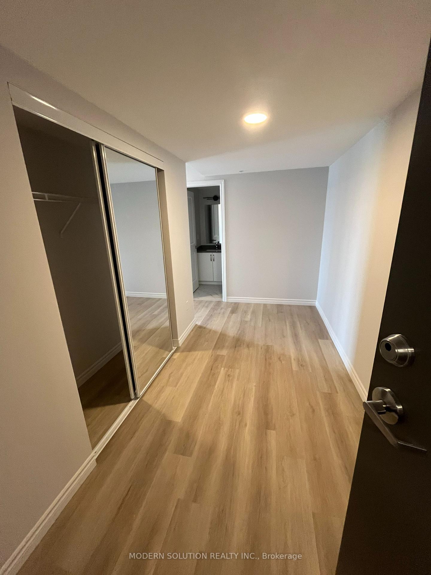 Photo 5 of Unit 601, 425 Watson Parkway N, Guelph, Grange Road — HOMEH