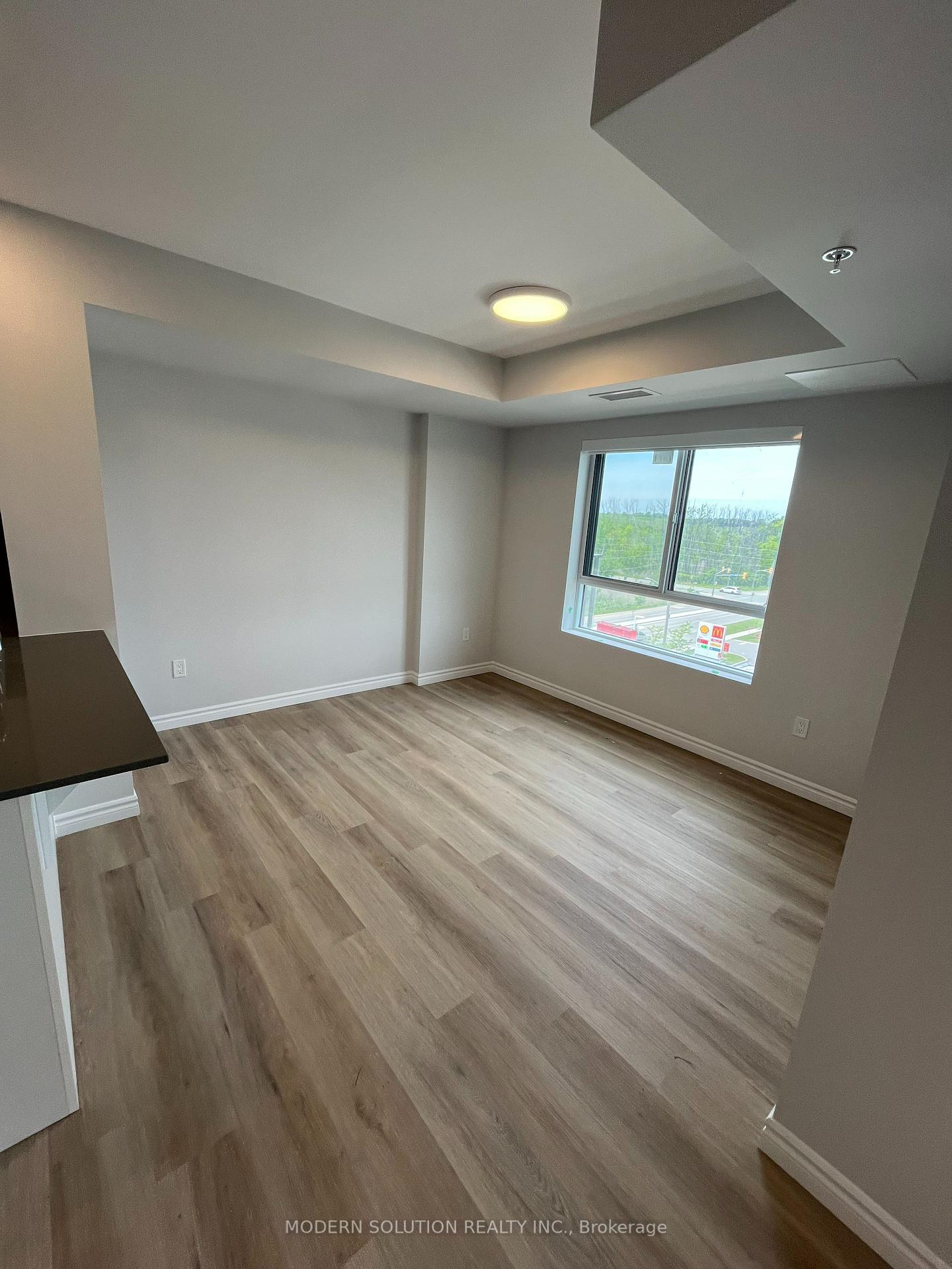 Photo 4 of Unit 601, 425 Watson Parkway N, Guelph, Grange Road — HOMEH