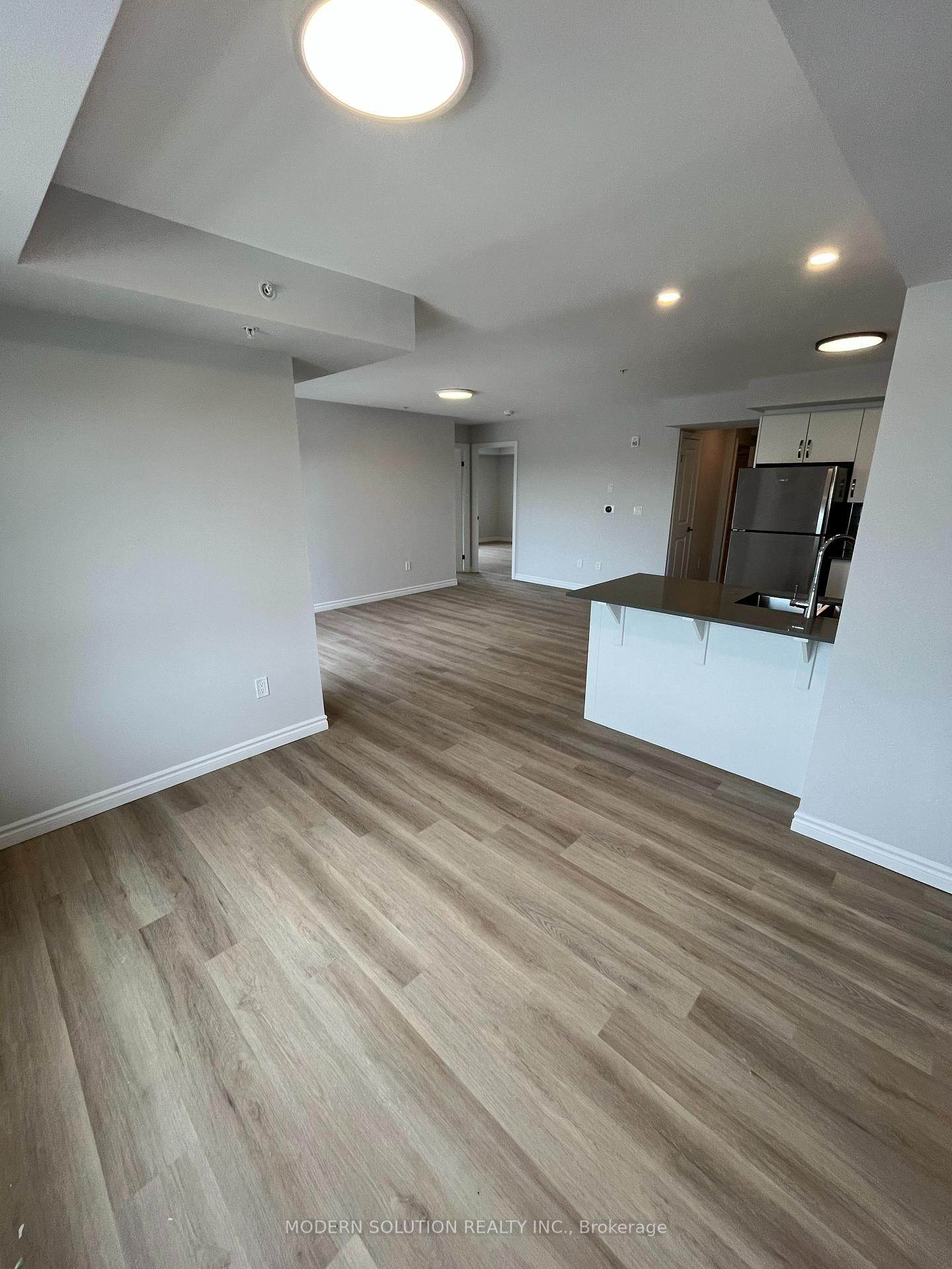 Photo 6 of Unit 601, 425 Watson Parkway N, Guelph, Grange Road — HOMEH