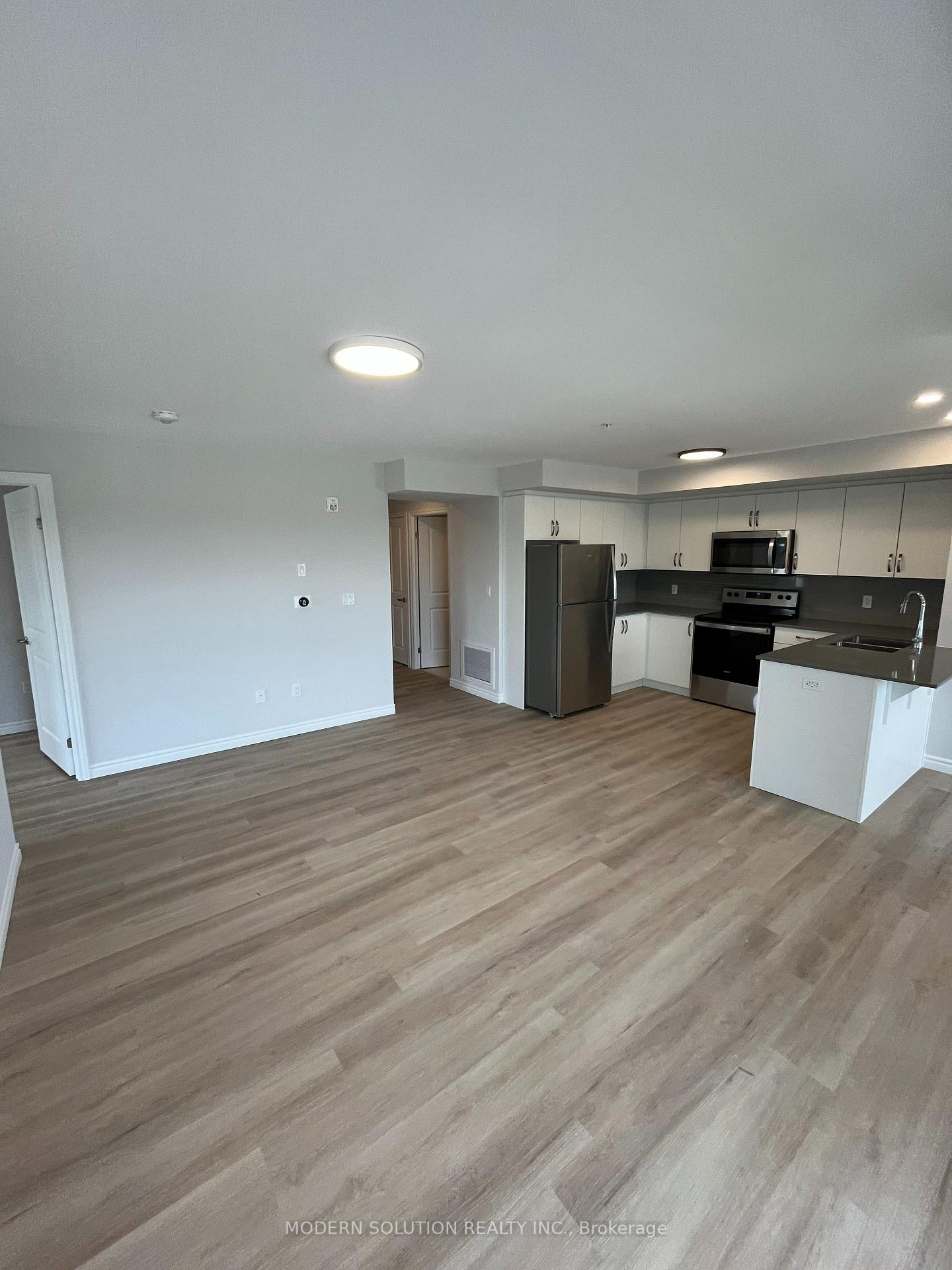 Photo 18 of Unit 601, 425 Watson Parkway N, Guelph, Grange Road — HOMEH