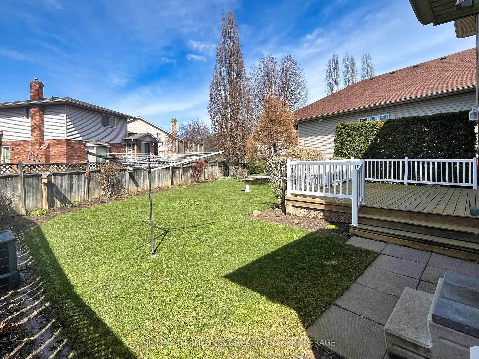 Photo 32 of 75 Sawmill Road, St. Catharines, Grapeview — HOMEH