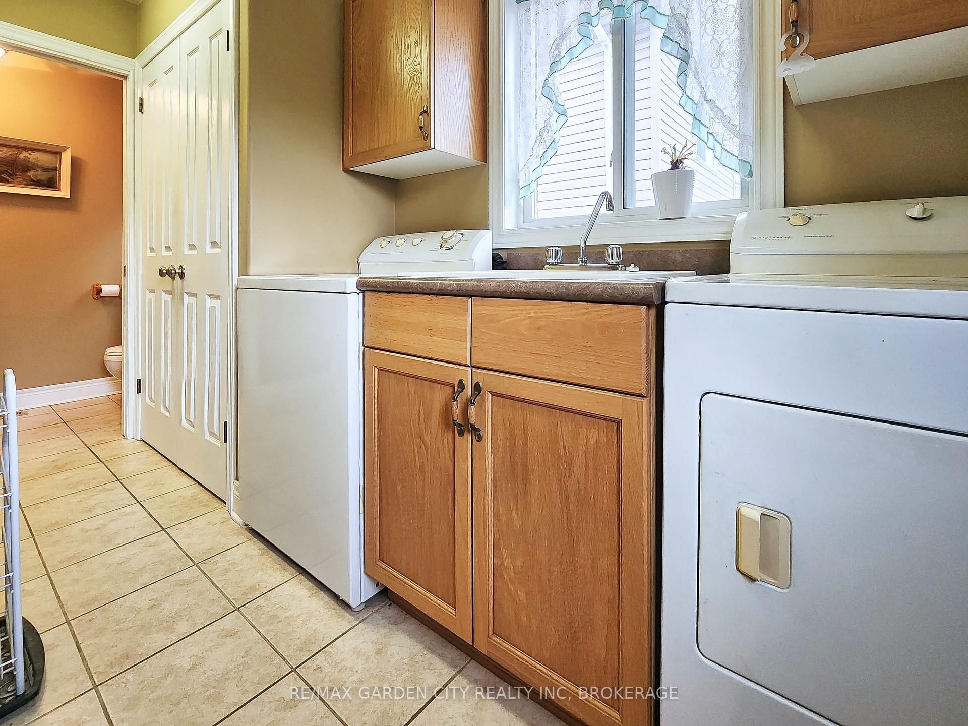 Photo 29 of 75 Sawmill Road, St. Catharines, Grapeview — HOMEH