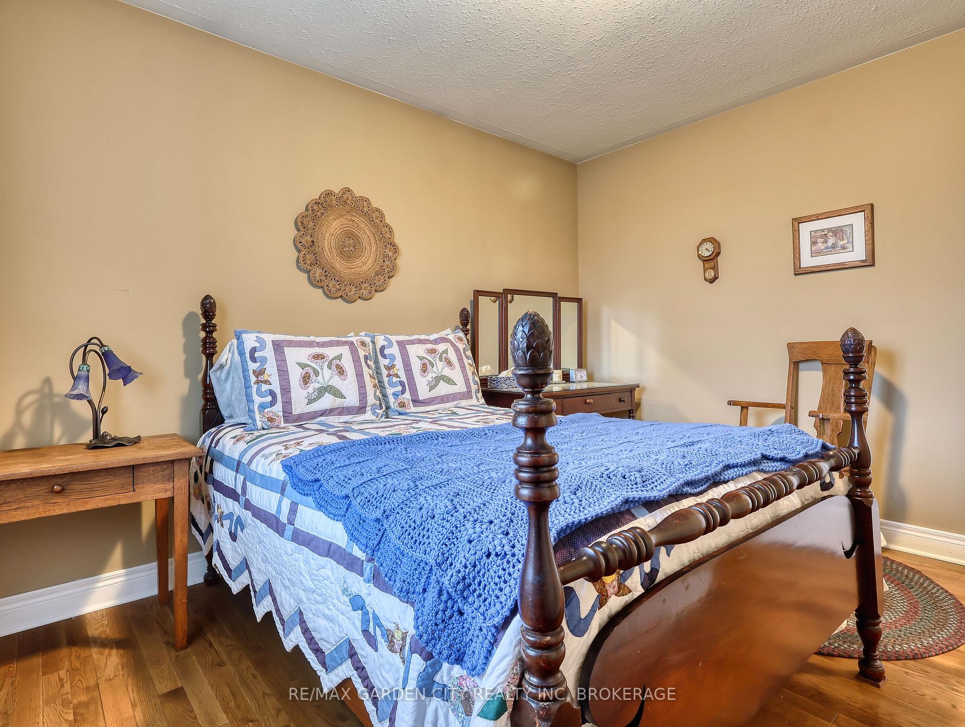 Photo 27 of 75 Sawmill Road, St. Catharines, Grapeview — HOMEH