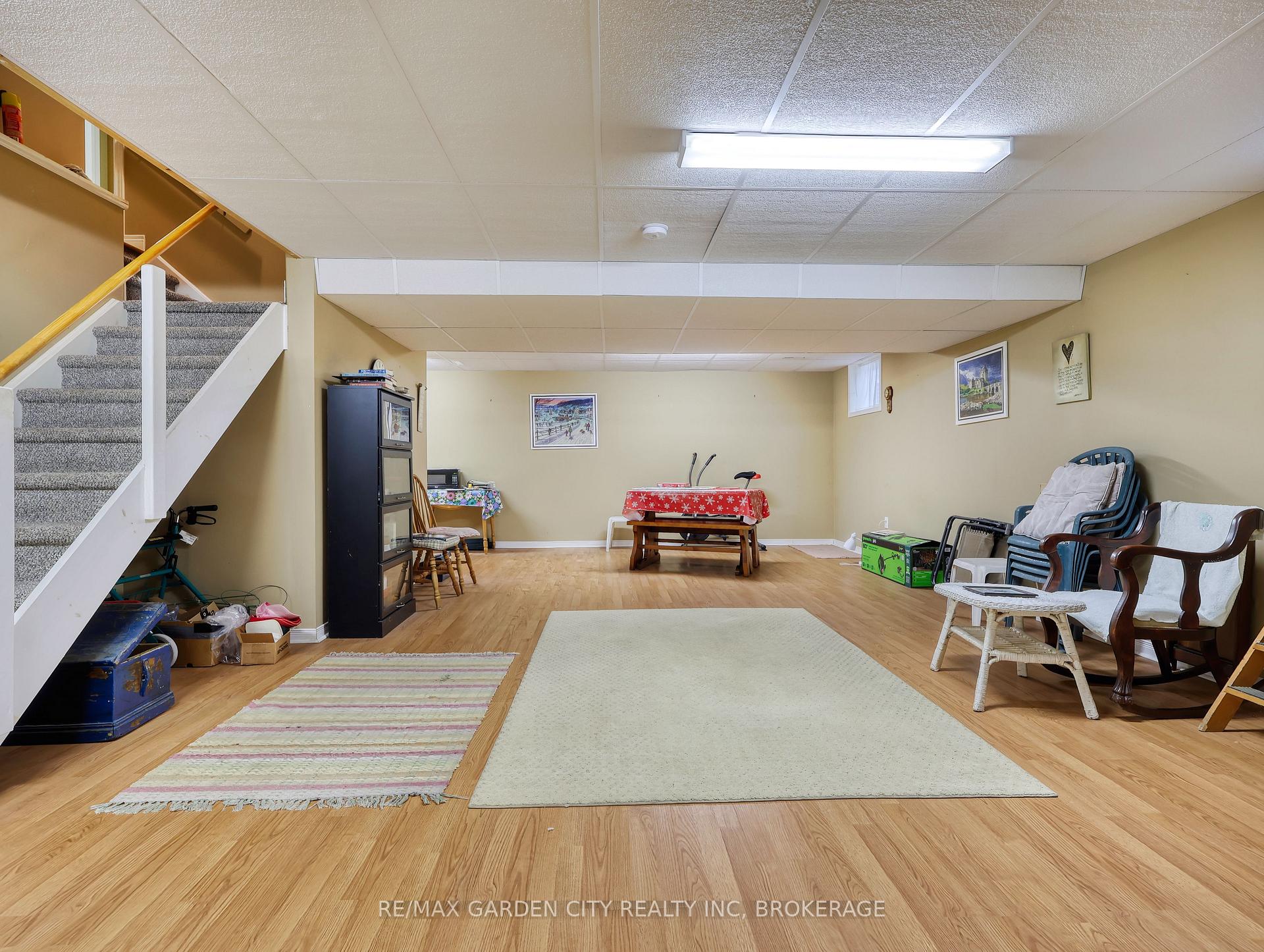 Photo 39 of 75 Sawmill Road, St. Catharines, Grapeview — HOMEH