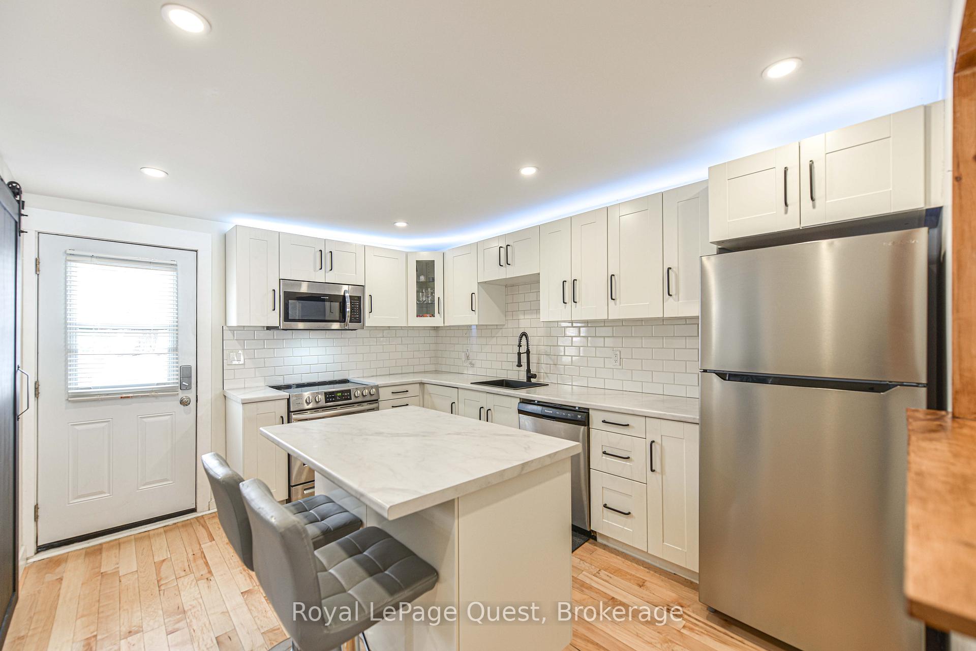 Photo 7 of 3421 Beachview Avenue, Severn, West Shore — HOMEH