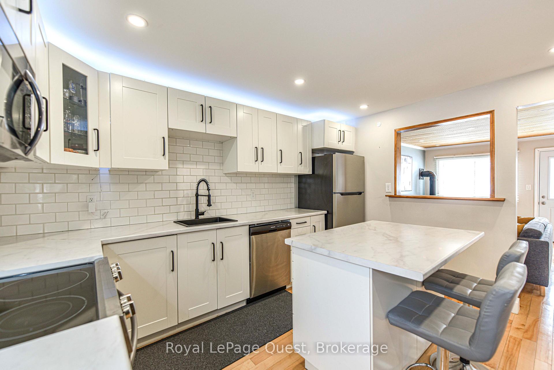 Photo 11 of 3421 Beachview Avenue, Severn, West Shore — HOMEH