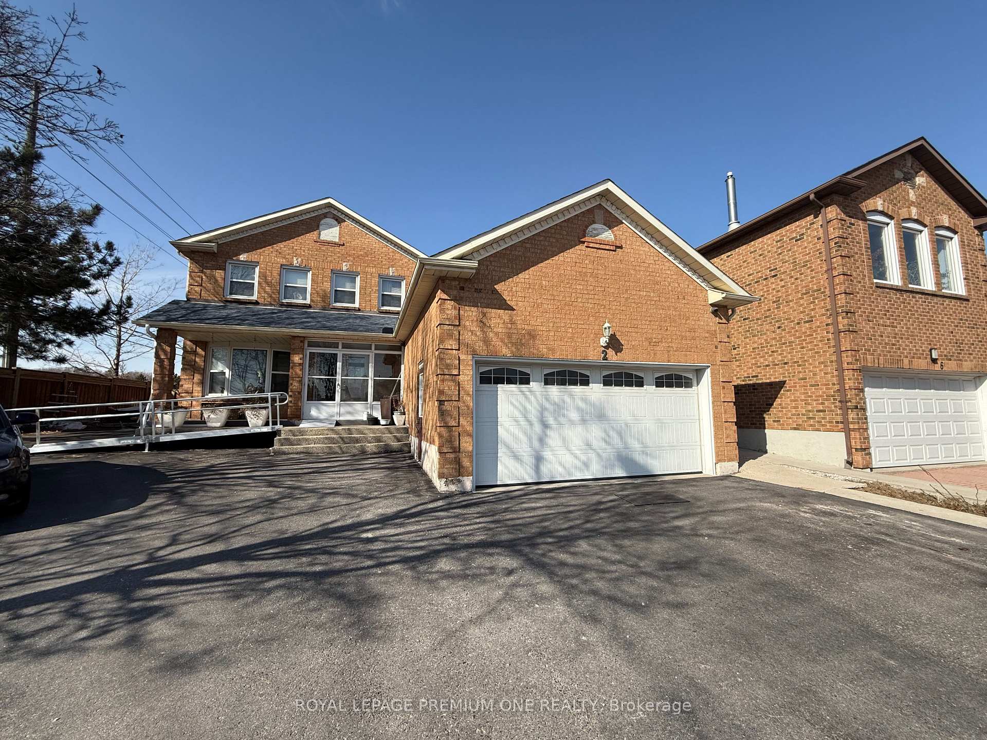 Photo 7 of Unit BSMT, 2 Dina Road, Vaughan, Maple — HOMEH