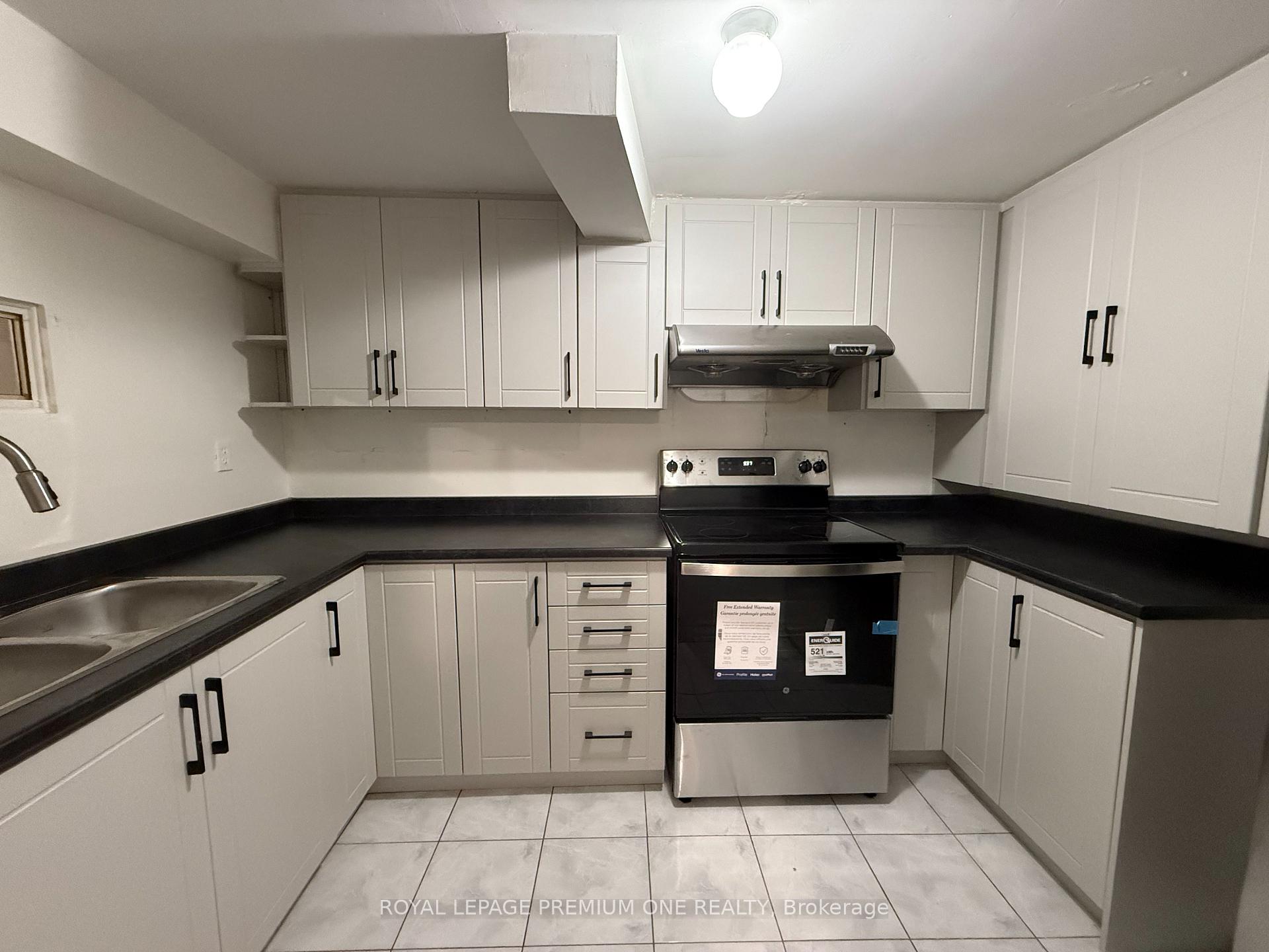 Photo 12 of Unit BSMT, 2 Dina Road, Vaughan, Maple — HOMEH