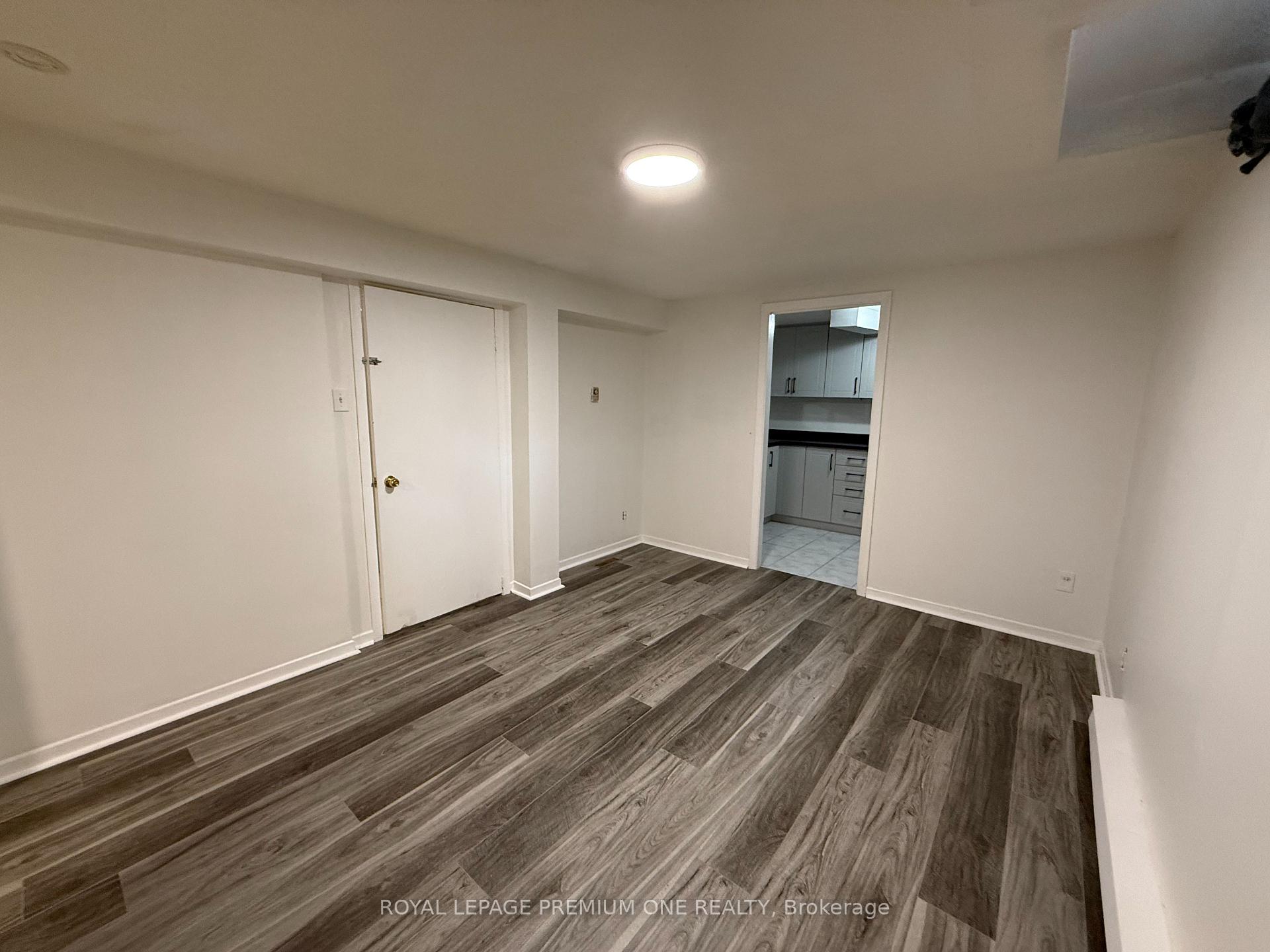 Photo 13 of Unit BSMT, 2 Dina Road, Vaughan, Maple — HOMEH