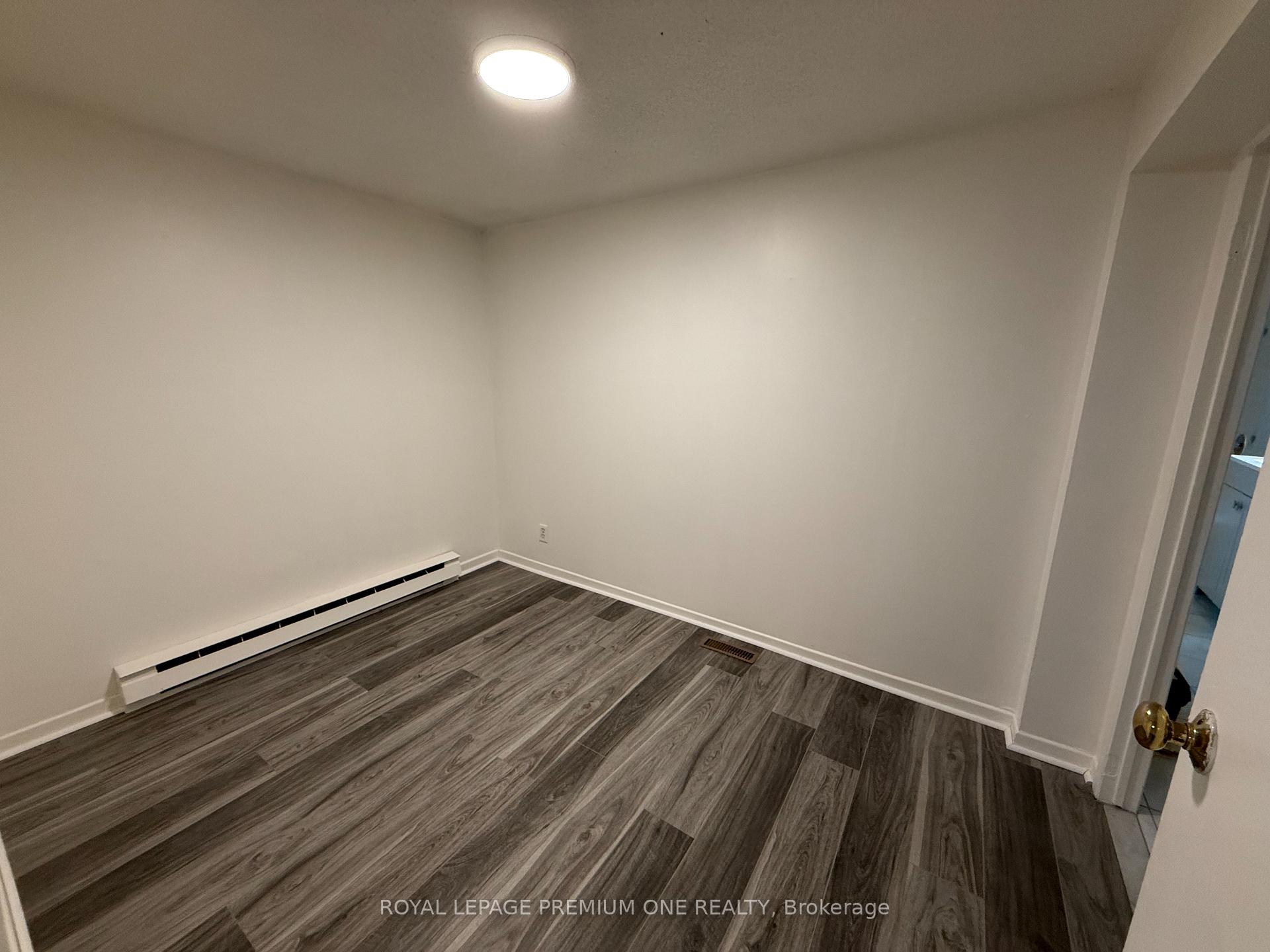 Photo 8 of Unit BSMT, 2 Dina Road, Vaughan, Maple — HOMEH