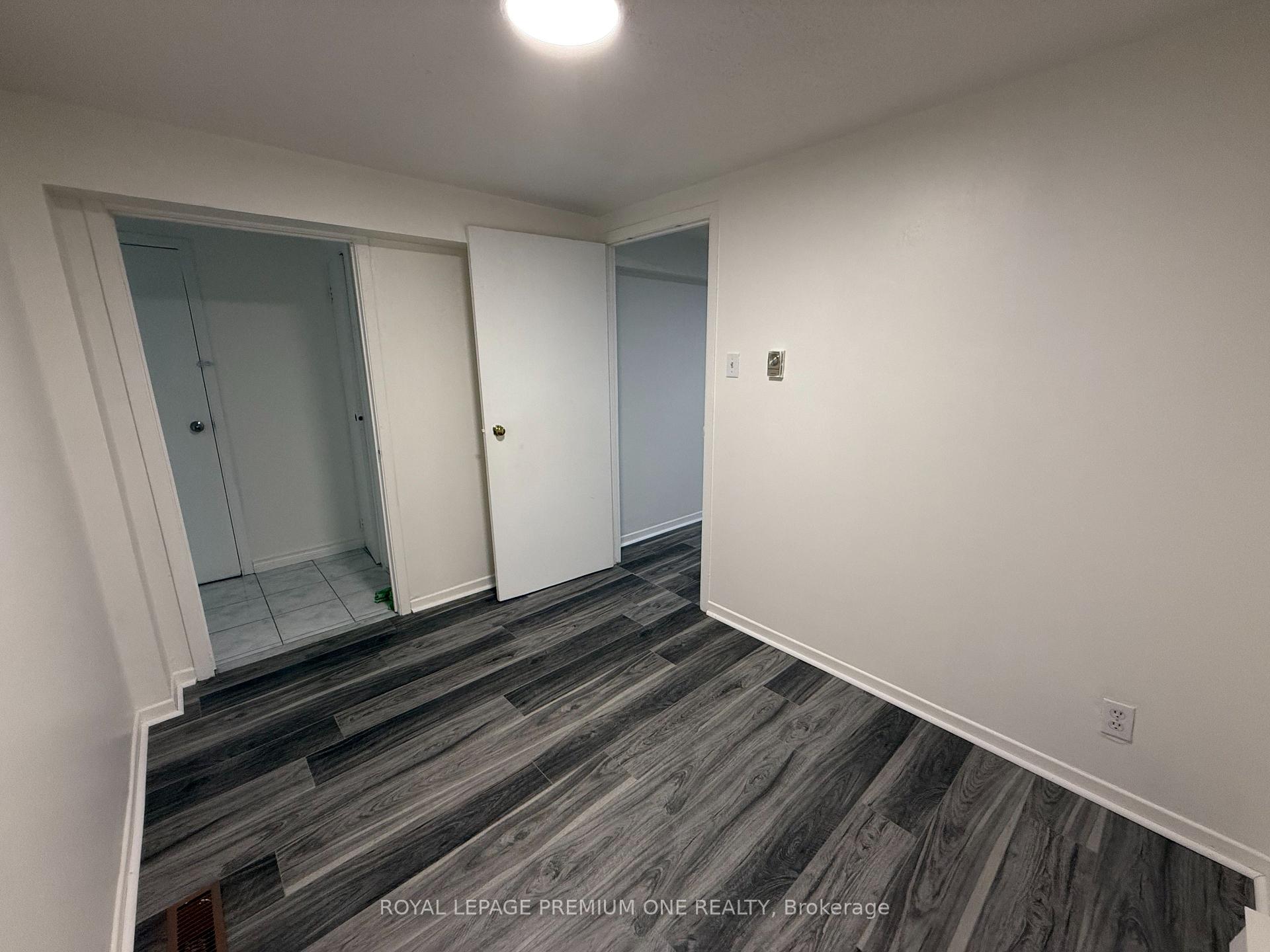 Photo 18 of Unit BSMT, 2 Dina Road, Vaughan, Maple — HOMEH