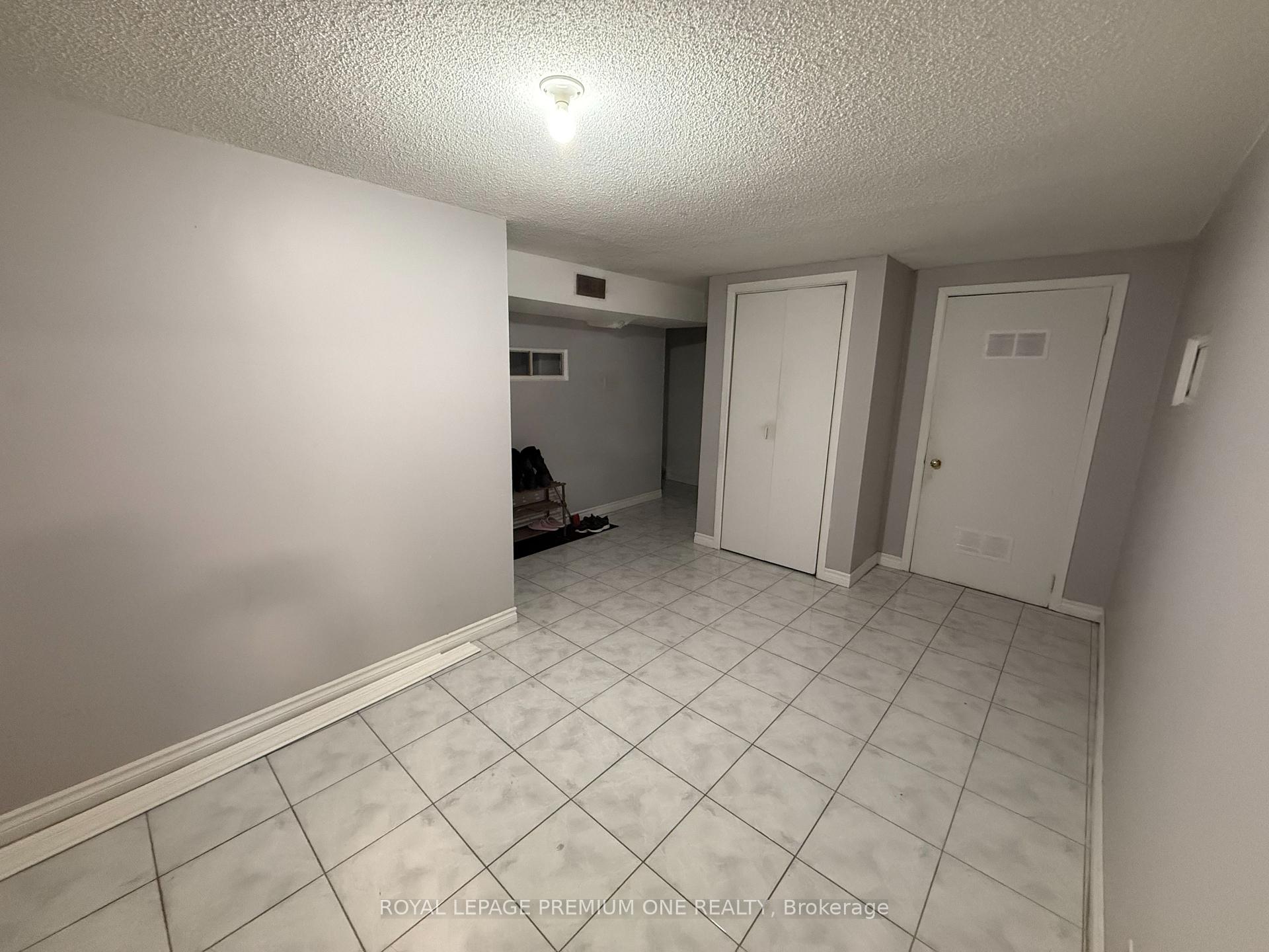 Photo 14 of Unit BSMT, 2 Dina Road, Vaughan, Maple — HOMEH