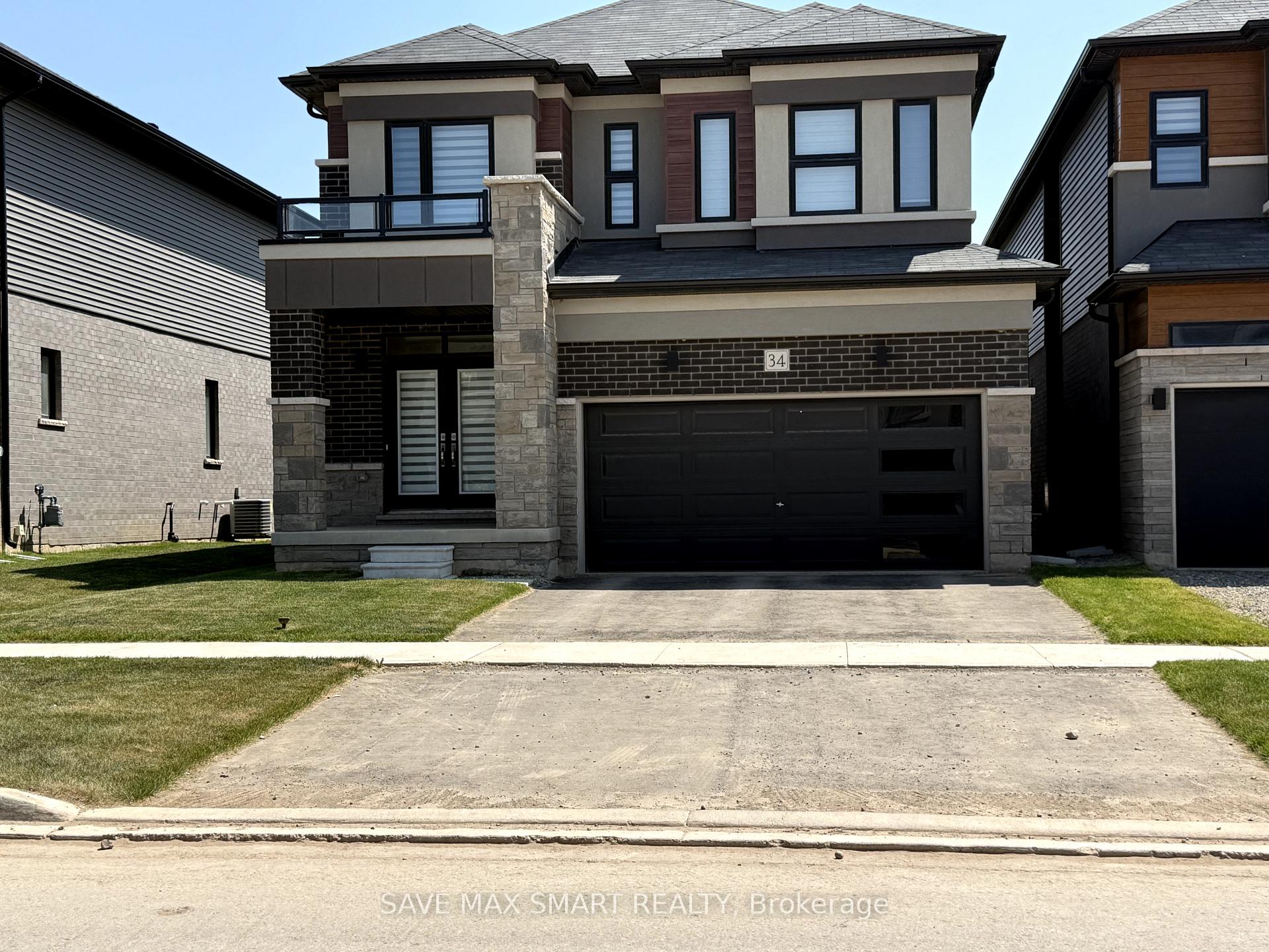Front of 34 Dennis Avenue N