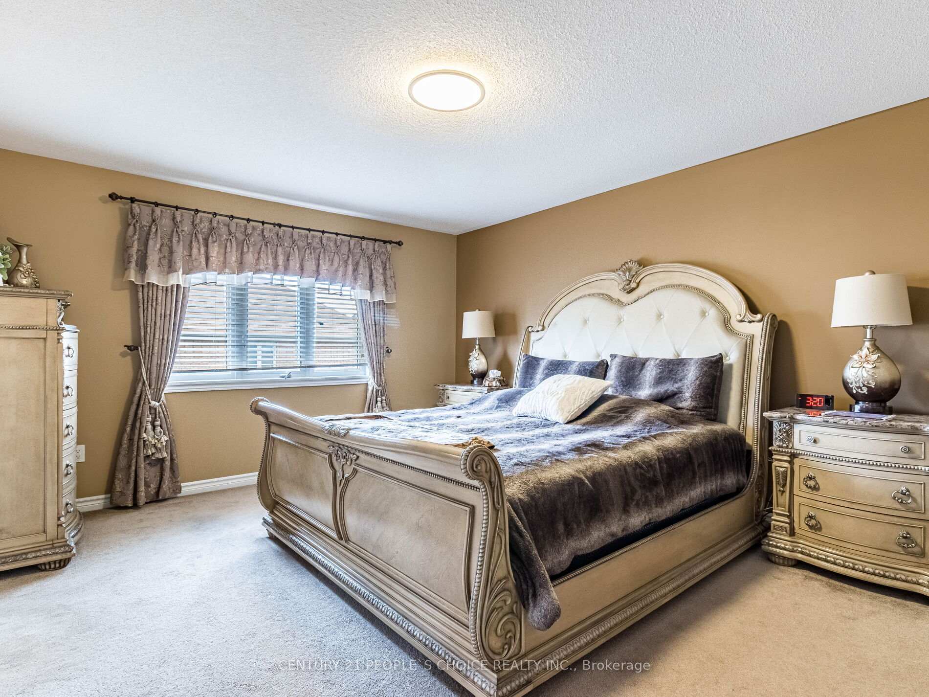 Photo 11 of 83 Daden Oaks Drive, Brampton, Bram East — HOMEH