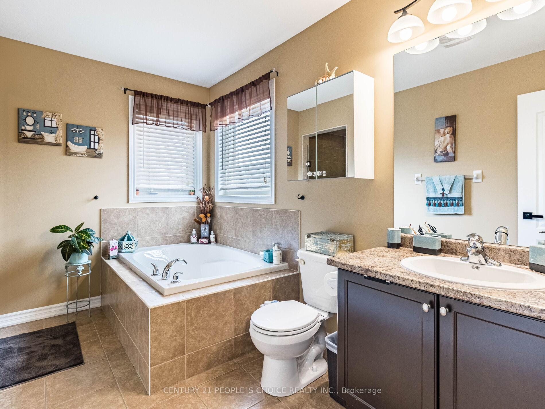 Photo 7 of 83 Daden Oaks Drive, Brampton, Bram East — HOMEH