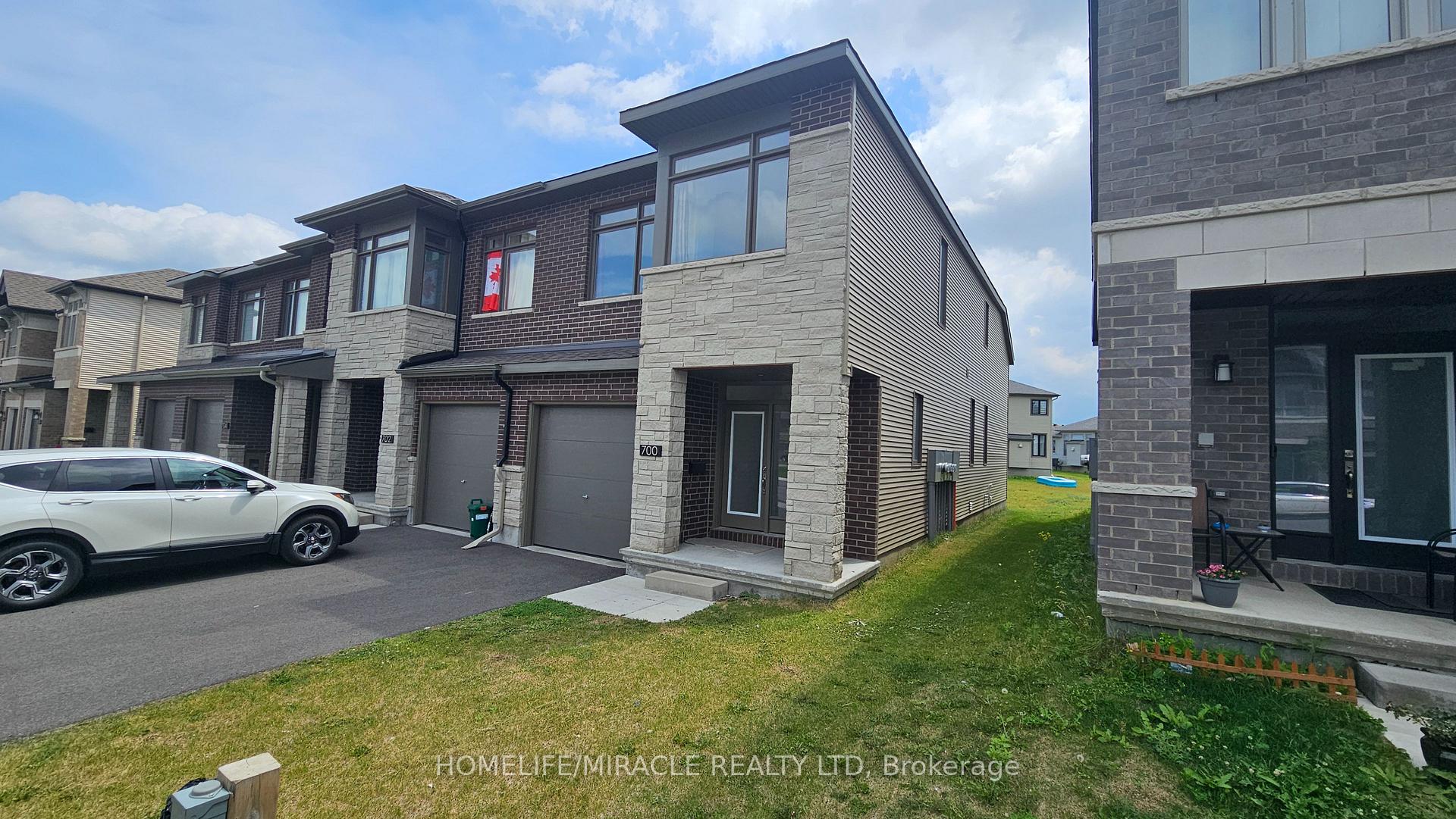 Photo 4 of 700 Miikana Road, Ottawa, Blossom Park/Kemp Park/Findlay Creek — HOMEH