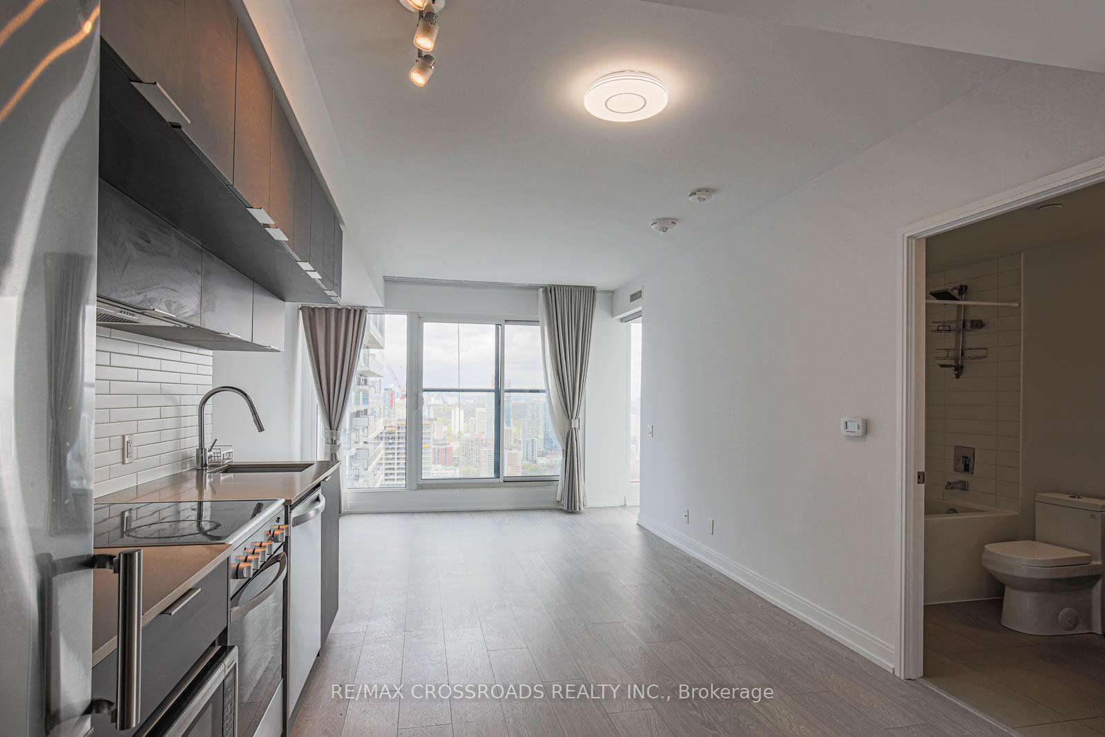 Photo 4 of Unit 5303, 181 Dundas Street E, Toronto, Moss Park — HOMEH
