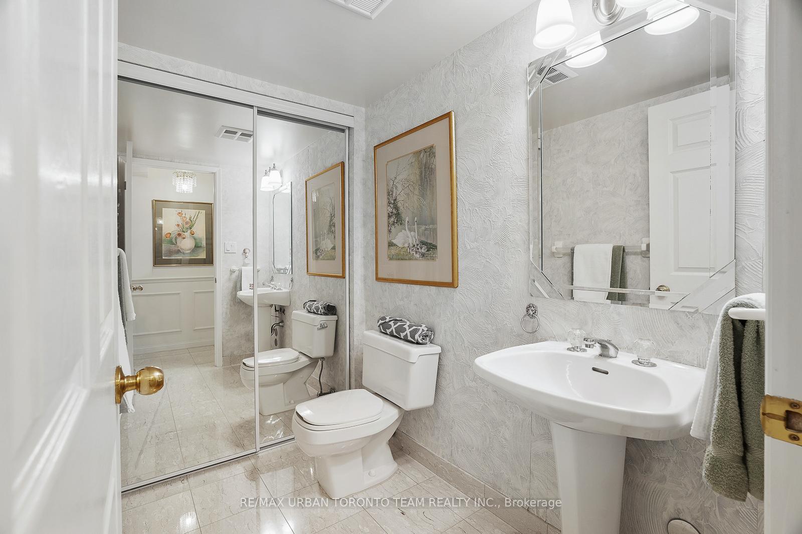 Photo 3 of Unit 1012, 610 Bullock Drive, Markham, Markville — HOMEH